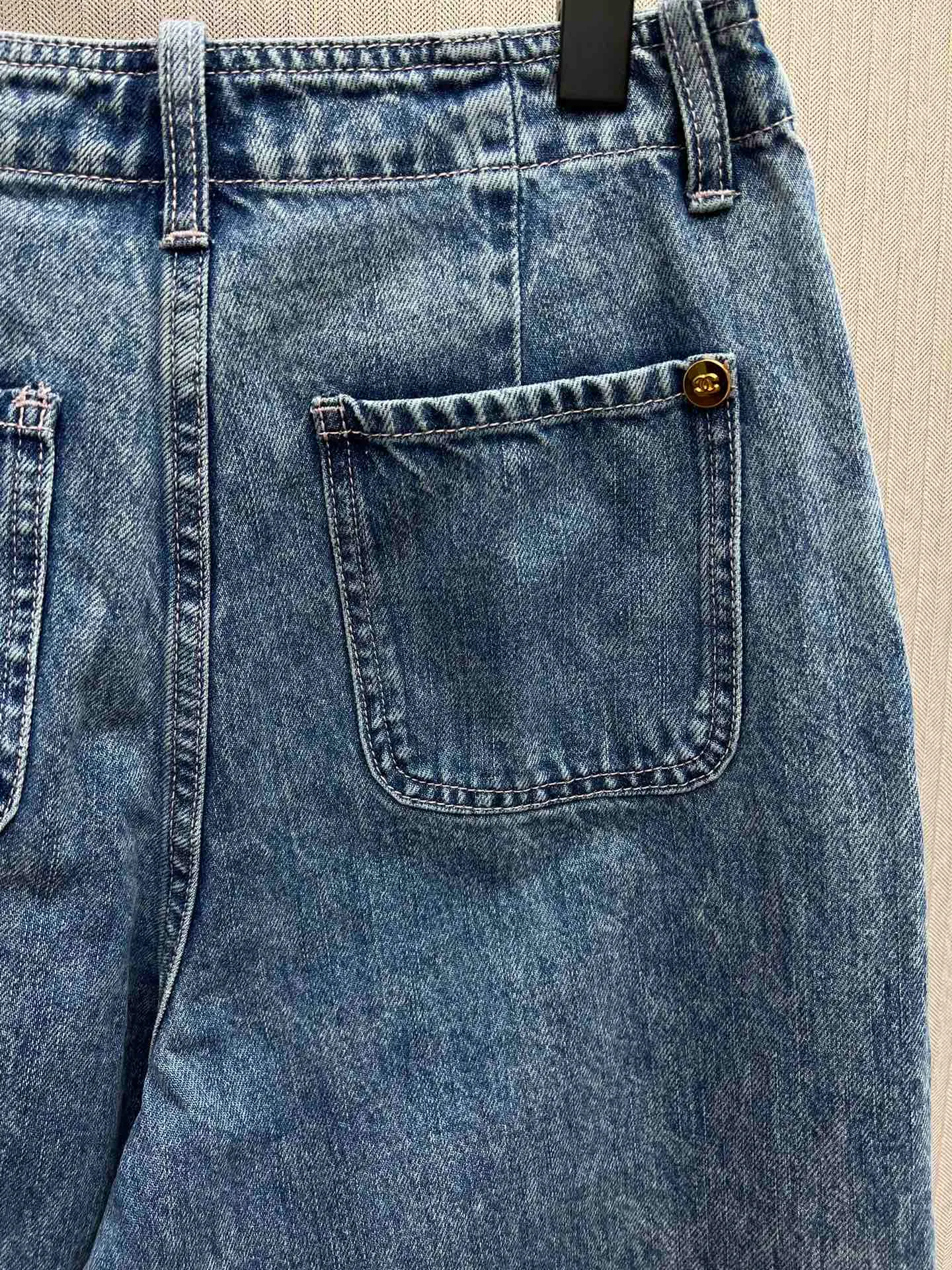 🅿️480 Chanel 25ss new autumn and winter series jeans printed washed denim blue high version code number: 36.38.40.
