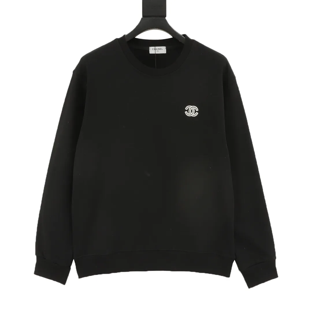 🅿️500 CHANEL 25FW embroidered small label round neck sweatshirt, 480g high-grade combed cotton fabric, counter collar label, purchasing grade white thick plate hang tag, original hanging grain, three-dimensional foam printing on the front and back, strong layering, same style for men and women, couple style, oversize version, loose size: S-XL
