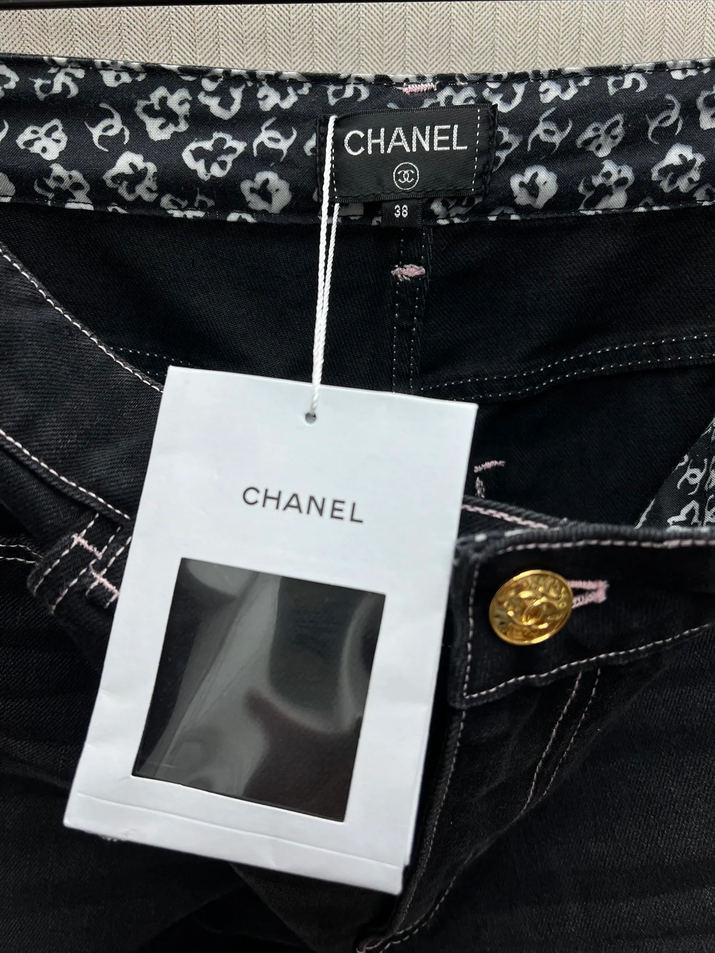 🅿️500 Chanel 25ss new autumn and winter series jeans printed washed denim black high version code number: S.M.L.