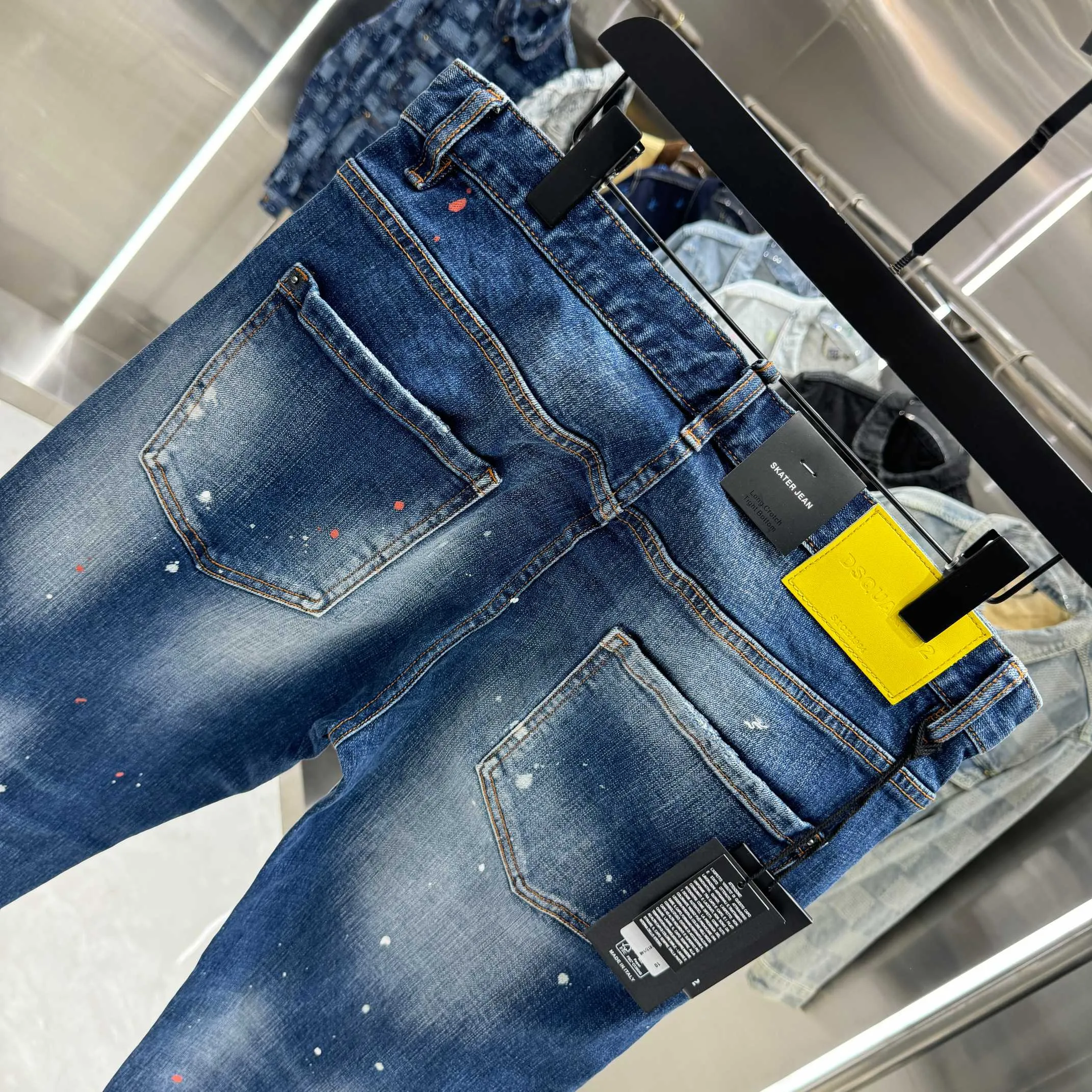 P300 DSQUARED2 graffiti hole washed craft street fashion slim fit stretch jeans color blue size 30 32 34 36 38 40