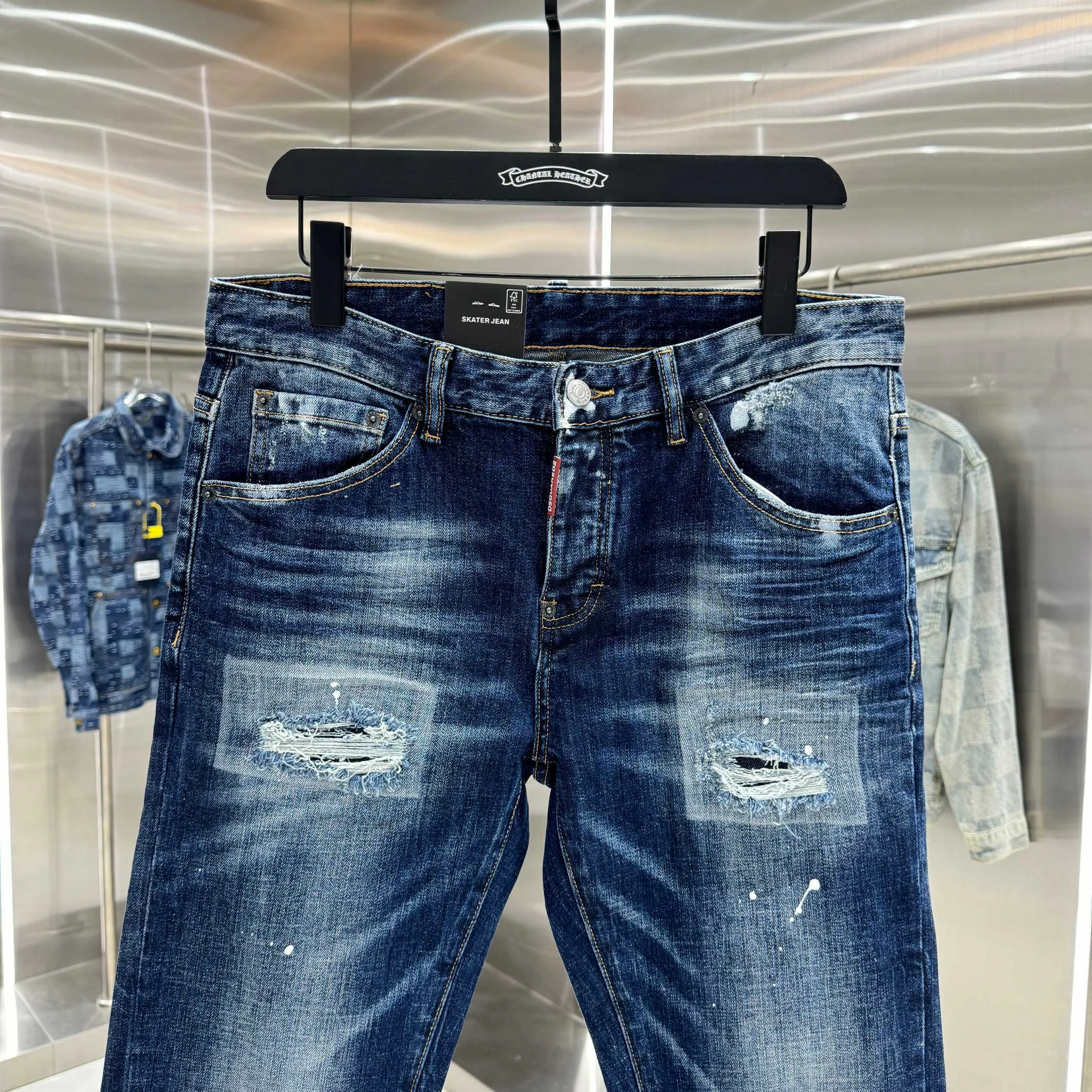 P300 DSQUARED2 graffiti hole washed craft street fashion slim fit stretch jeans color blue size 30 32 34 36 38 40
