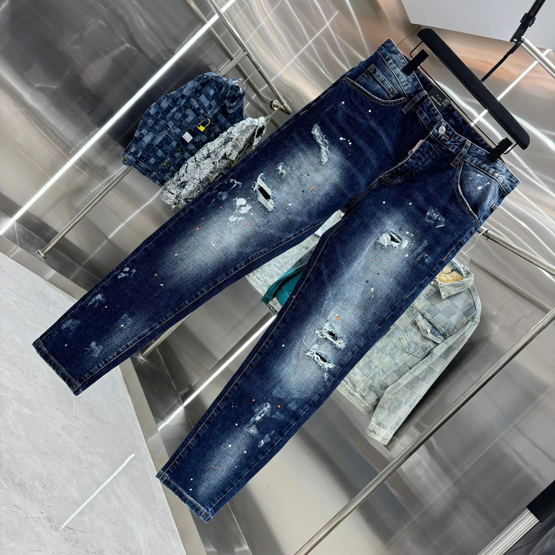 P300 DSQUARED2 graffiti hole washed craft street fashion slim fit stretch jeans color blue size 30 32 34 36 38 40