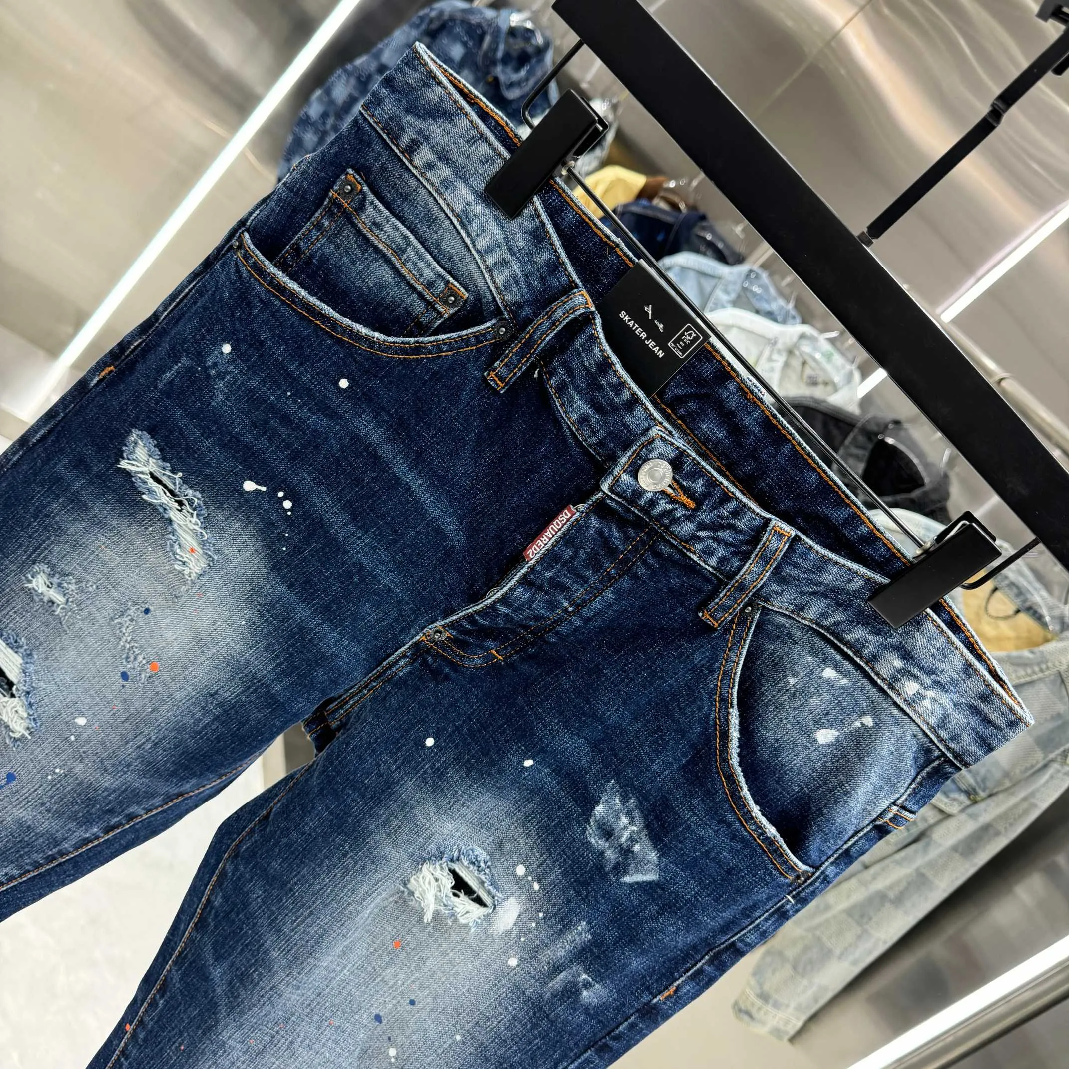 P300 DSQUARED2 graffiti hole washed craft street fashion slim fit stretch jeans color blue size 30 32 34 36 38 40