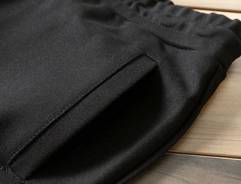 P400 💰 [DSQ2 Second Power] (Fat Man Gospel) hot-selling suit is coming. Focus on the original version of the official website. 2025 new hot-selling cardigan sweater suit. The original order is the best. 🇭🇰The meticulous work of top designers. Just for a fitting and perfect upper body effect. 100% natural high-quality Roman cotton, close-fitting comfort, noble and elegant! Original hardware embodies elegance and nobility! Counter size: M-5XL (maximum wear up to 220 pounds)