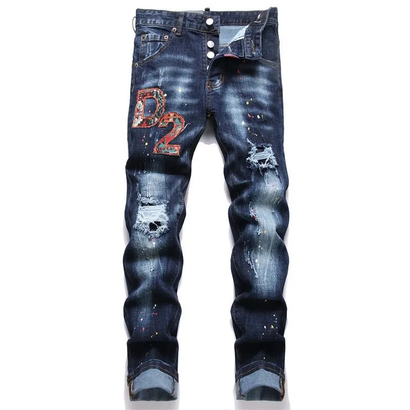 P186 D2 new embroidered men's ripped trendy jeans stretch personalized patches slim feet beggar pants top material super soft high cotton washed denim fabric each piece of washing cost up to three times the conventional process extremely delicate touch very good texture simple and atmospheric design of the whole body The back pocket of the pants adopts high-end direct injection technology extremely exquisite details perfect Color: picture color Size: 30-22-34-36 (corresponding to M-L-XL-XXL)