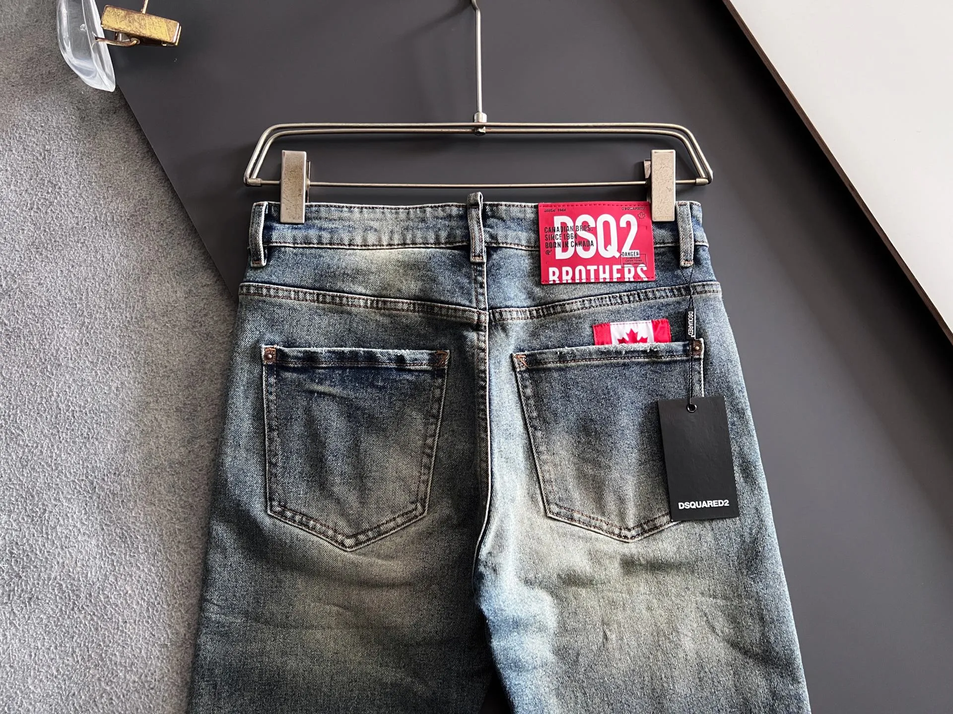P230 D2*, 2818 heavy-duty washed casual jeans, imported original washed stretch fabric, comfortable and elastic, unique design, super correct fit, comfortable and breathable, extremely high grade, counter quality, handsome upper body, size: 29-40
