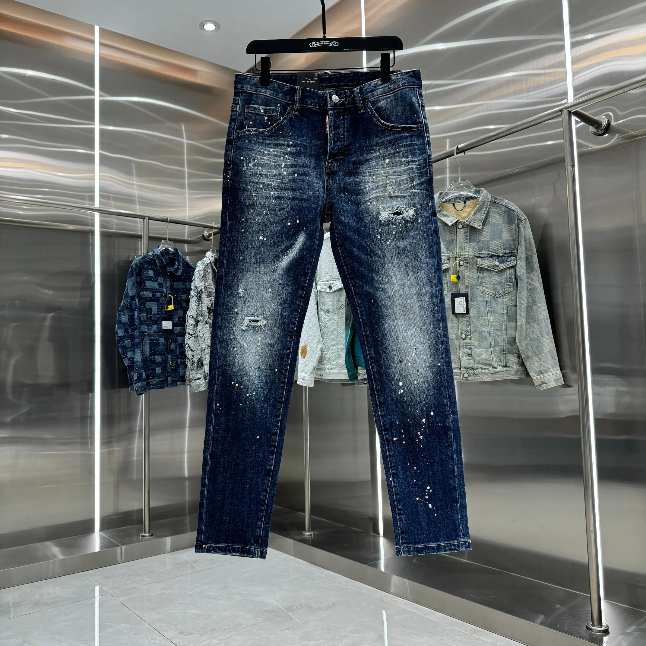 P300 DSQUARED2 graffiti hole washed craft street fashion slim fit stretch jeans color blue size 30 32 34 36 38 40