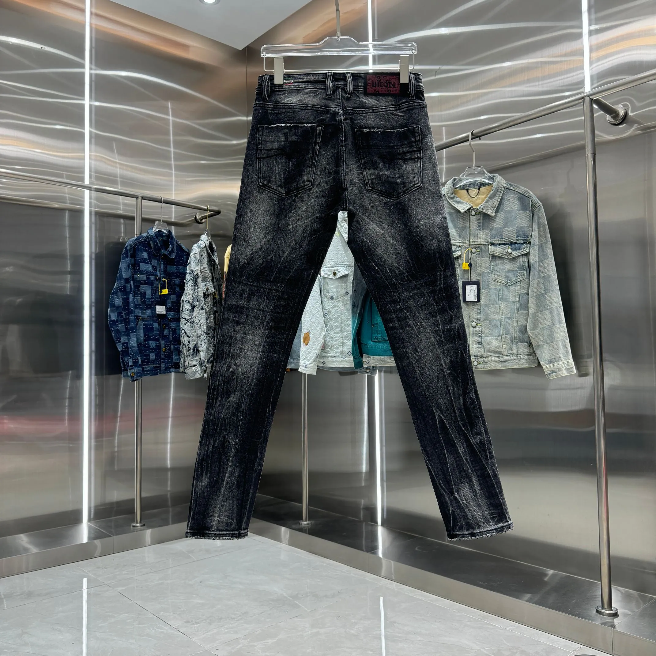 P300 DSQUARED2 Heavy-duty washed and frayed street fashion slim-fitting stretch jeans Color Black Size 30 32 34 36 38 40