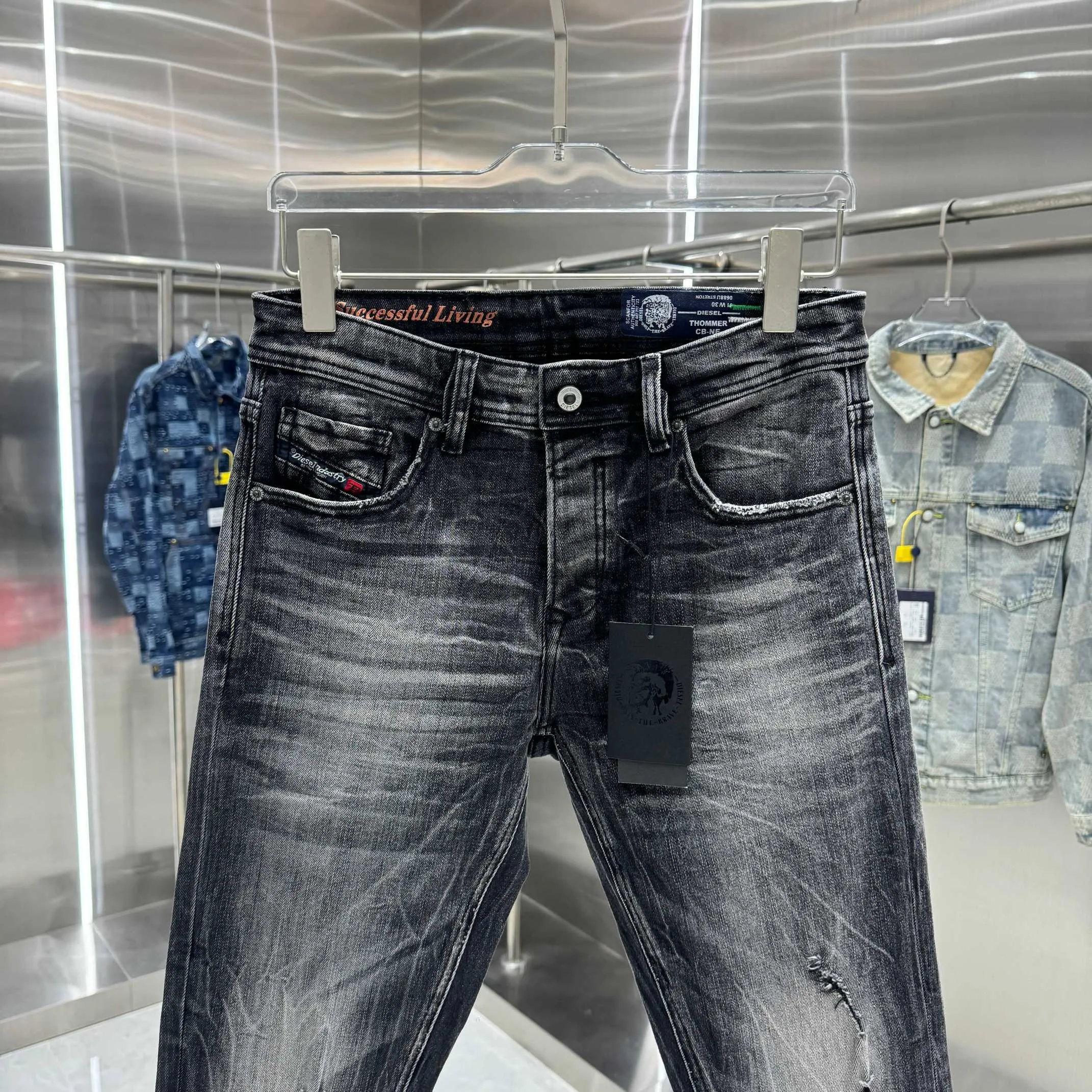 P300 DSQUARED2 Heavy-duty washed and frayed street fashion slim-fitting stretch jeans Color Black Size 30 32 34 36 38 40