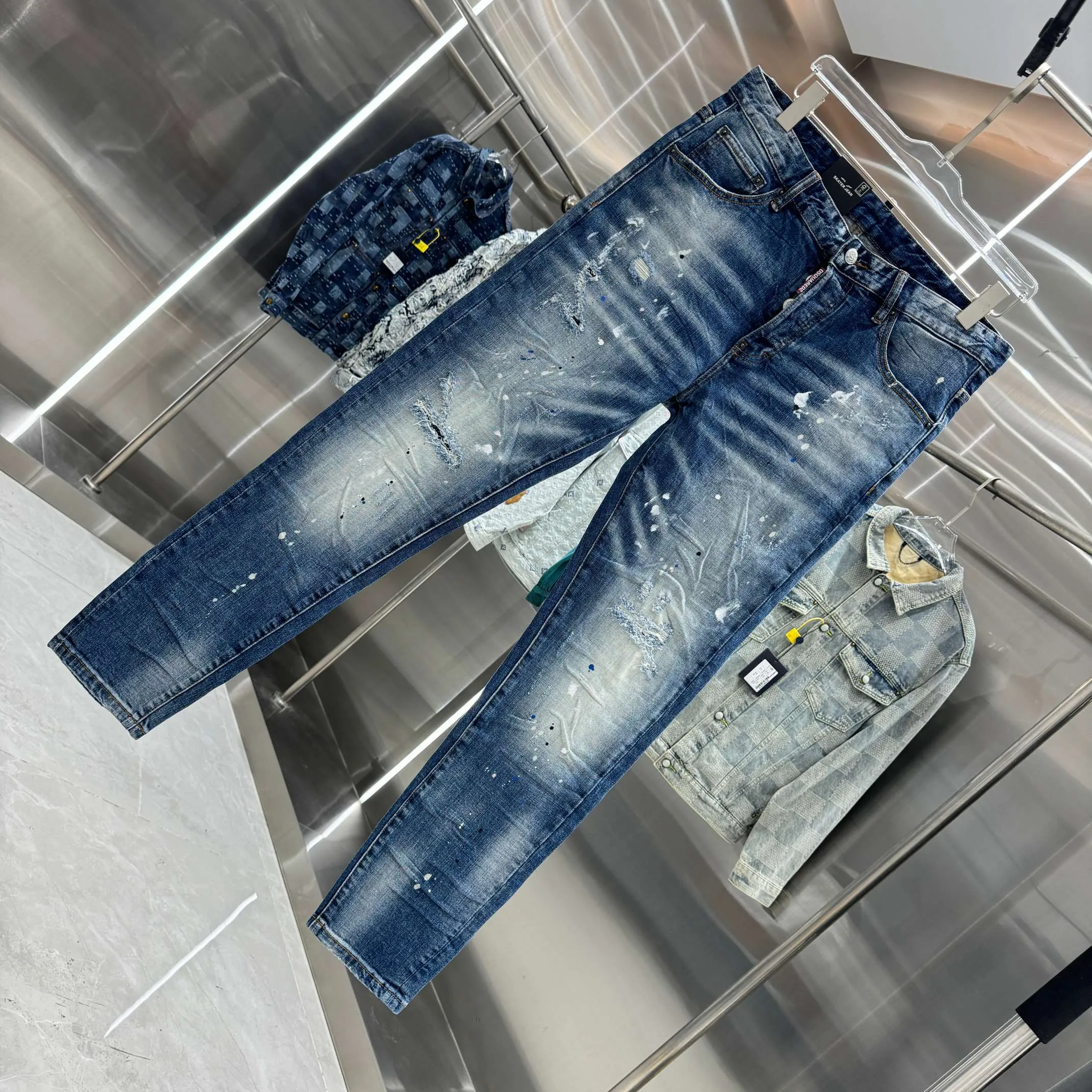 P300 DSQUARED2 graffiti hole washed craft street fashion slim fit stretch jeans color blue size 30 32 34 36 38 40