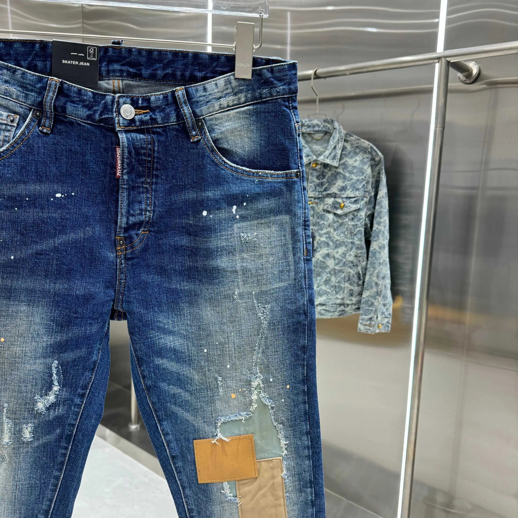P300 DSQUARED2 Graffiti frayed street fashion slim fit stretch jeans Color Blue Size 30 32 34 36 38 40