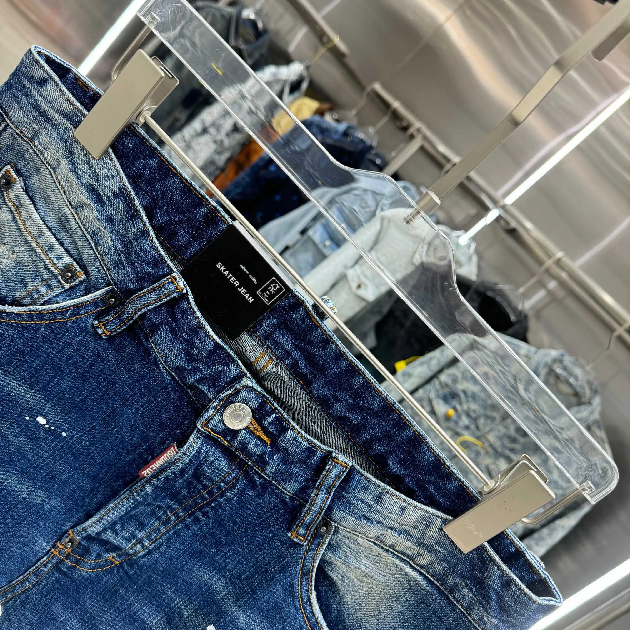 P300 DSQUARED2 Graffiti frayed street fashion slim fit stretch jeans Color Blue Size 30 32 34 36 38 40