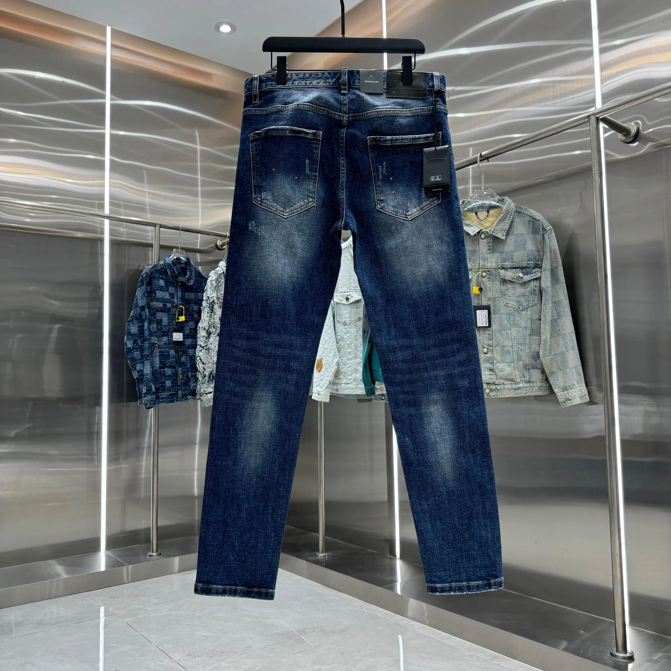 P300 DSQUARED2 graffiti hole washed craft street fashion slim fit stretch jeans color blue size 30 32 34 36 38 40