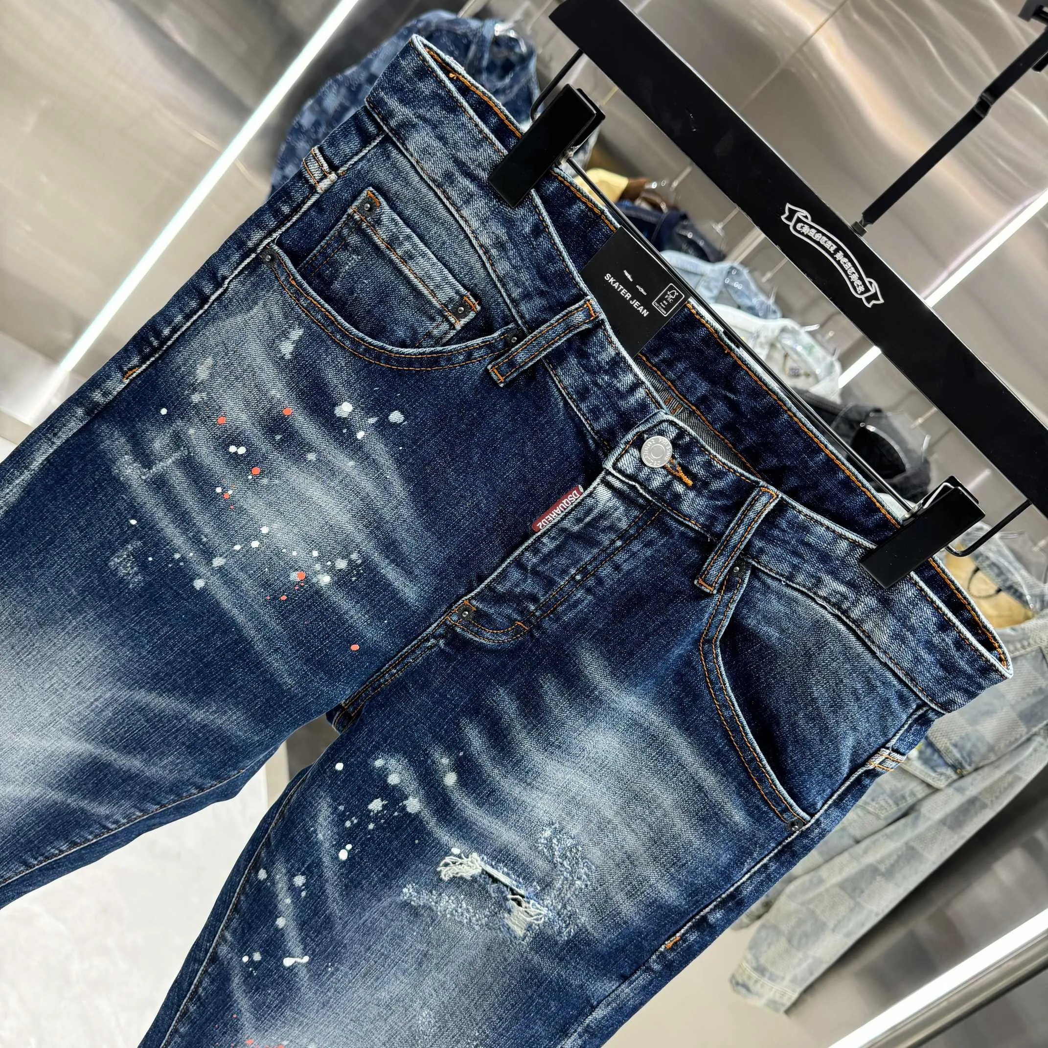 P300 DSQUARED2 graffiti hole washed craft street fashion slim fit stretch jeans color blue size 30 32 34 36 38 40
