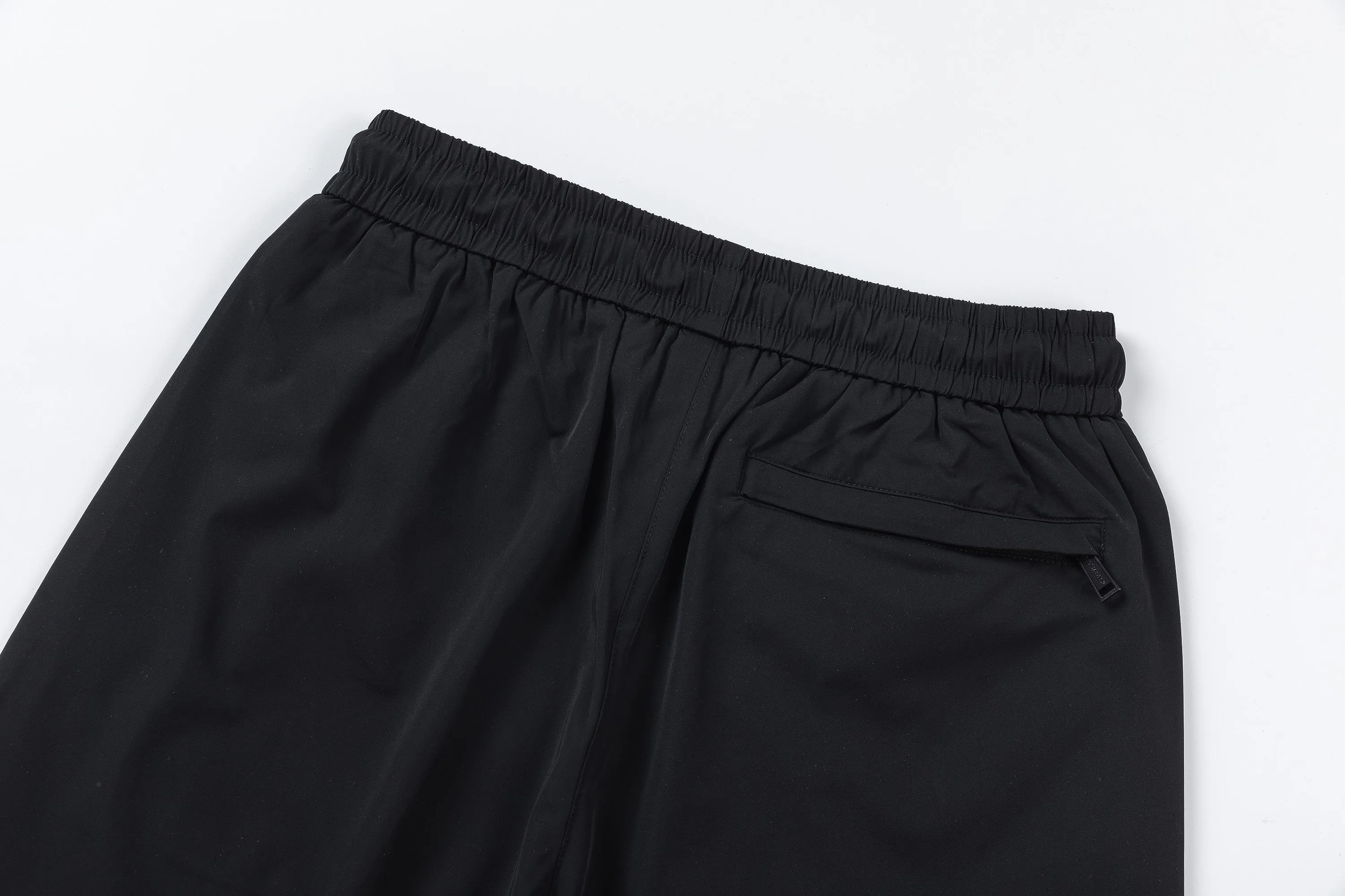 🅿️210 DSQUARED2 2025 spring and summer logo embroidery. New fashionable beach shorts, with lining and mesh shorts! The official website is synchronized with the original 1-1 replica, the original hardware is selected from high-quality polyester fiber fabrics, with a delicate feel, a must-have item for summer, and the upper body effect is super handsome! Color: Black Size: S M L XL XXL