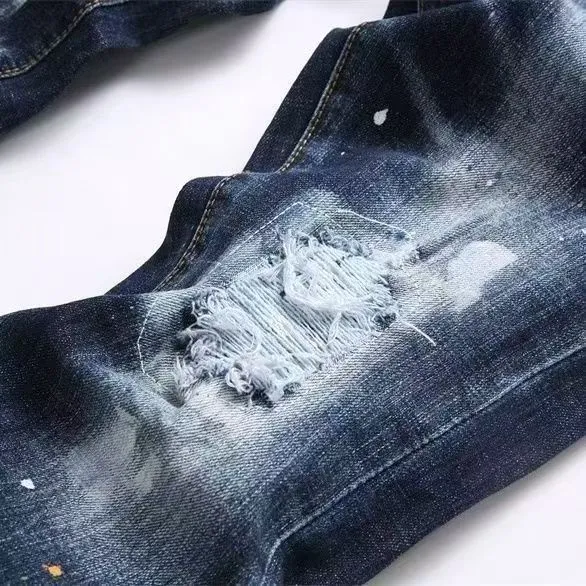 P186 💰 D2 new embroidered men's ripped trendy jeans, elastic personalized patches, slim fit, beggar's pants with small feet, top-quality materials, super soft high cotton washed denim fabric, each piece of washed denim fabric costs up to three times more than the conventional process. The touch is extremely delicate and the texture is very good. The whole body is simple and elegant. The back pocket of the trousers uses high-end direct injection technology. It is extremely exquisite. Full marks for details. Color: Picture color Size: 30-32-34-36 (corresponding to M-L-XL-XXL)