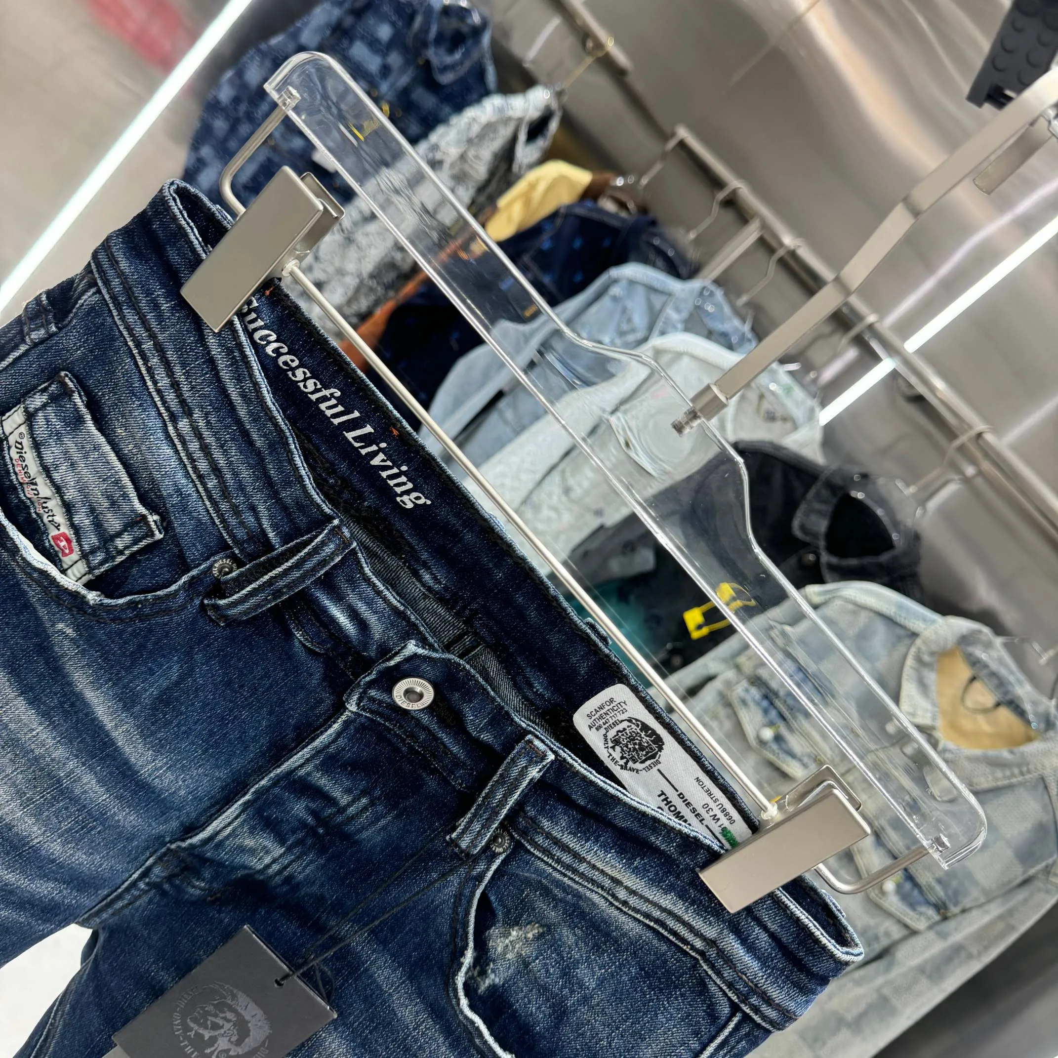 P300 DSQUARED2 Heavy-duty washed and frayed street trend slim-fitting stretch jeans Color Blue Size 30 32 34 36 38 40