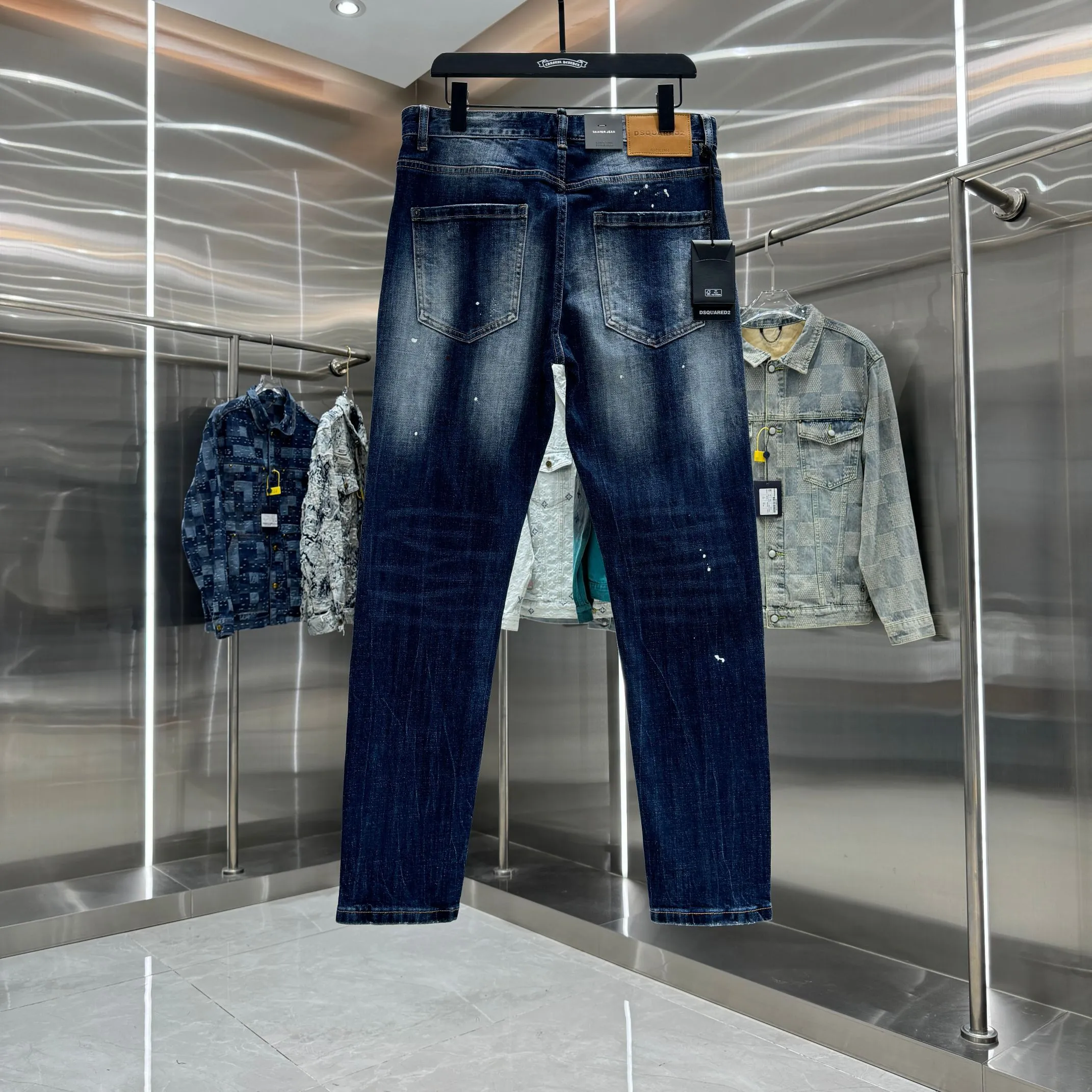P300 DSQUARED2 graffiti hole washed craft street fashion slim fit stretch jeans color blue size 30 32 34 36 38 40