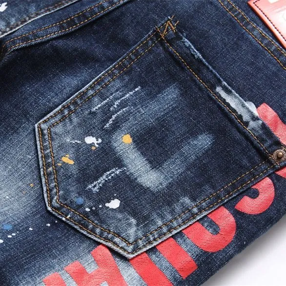 P180 D2 new embroidered men's ripped trendy jeans stretch personalized patches slim fit little feet beggar pants top-quality materials super soft high cotton washed denim fabric. Each piece of washed denim fabric costs up to three times the conventional process. The touch is extremely delicate and the texture is very good. The whole body is simple and elegant. The back pocket of the pants adopts high-end direct injection technology. It is extremely exquisite. Full score for details. Size: M-XXL