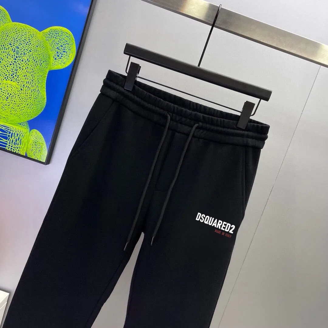 P380 💰 [DSQ2 Second Power] (Fat Man Gospel) hot-selling suit is coming. Focus on the official website original version. 2025 new hot-selling sweatshirt suit. The original order is hard to buy🇭🇰. It is the meticulous work of top designers for a fitting and perfect upper body effect. All-natural high-quality Roman cotton 100%, close-fitting comfort, noble and elegant! Original hardware embodies elegance and nobility! Counter size: M-5XL (maximum wear up to 220 pounds)