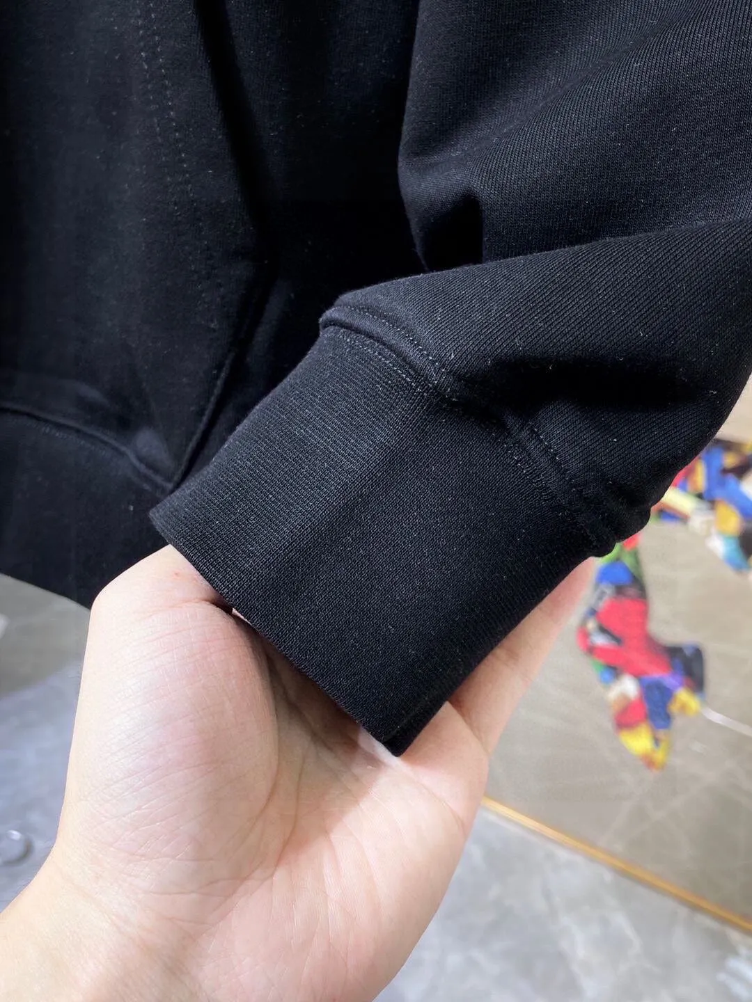 P380 💰 [DSQ2 Second Power] (Fat Man Gospel) hot-selling suit is coming. Focus on the official website original version. 2025 new hot-selling sweatshirt suit. The original order is hard to buy🇭🇰. It is the meticulous work of top designers for a fitting and perfect upper body effect. All-natural high-quality Roman cotton 100%, close-fitting comfort, noble and elegant! Original hardware embodies elegance and nobility! Counter size: M-5XL (maximum wear up to 220 pounds)