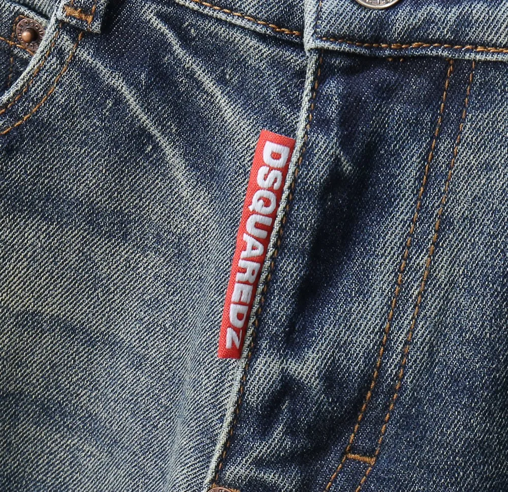 P230 Second Power 2025 Autumn and Winter European Counter New Style Super A Purchasing Level Overseas Trading Company Order Source, Top Original High-end Men's Customized Fashion Slim Small Straight Jeans 2818 Color: Heavy craftsmanship, fried sand and water, picture color Size: 29-40 Fabric: Denim washed jeans! Luxurious experience. Customer-supplied trade channel. The simple and charming classic trousers are made of customer-supplied denim. The texture is thick, comfortable and breathable. The cutting of high-quality craftsmanship is top-notch, and the overall design is very exquisite. The cuffing design on the inside and outside is perfect, and the use of poly-strand mechanical needle edge banding technology highlights the brand's luxurious inner charm. The brand logo is full and thick, and the chiseled buttons are thick and rigorous, bringing a new fashion taste to this ordinary trousers!  Excipients: Complete with three standards