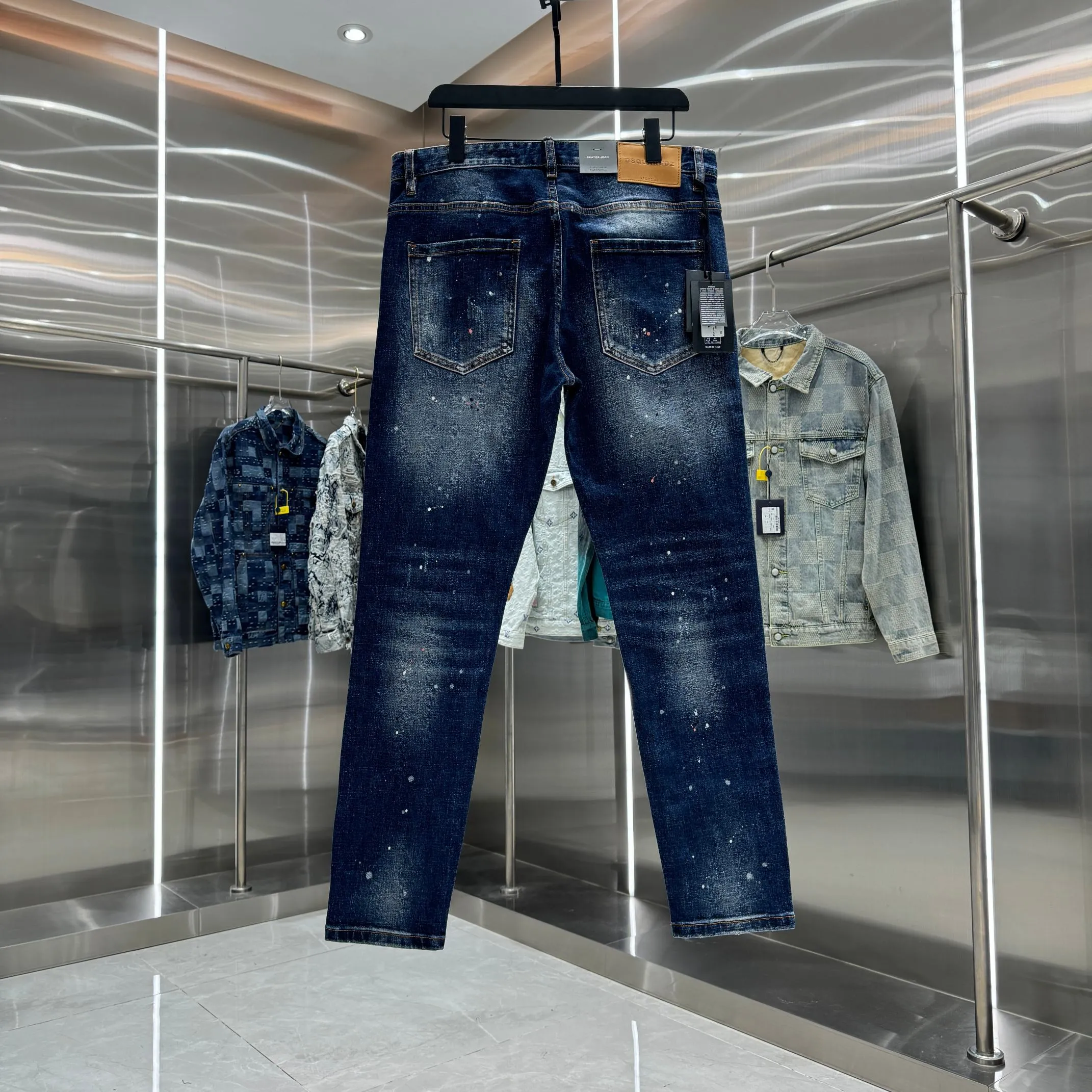 P300 DSQUARED2 graffiti hole washed craft street fashion slim fit stretch jeans color blue size 30 32 34 36 38 40