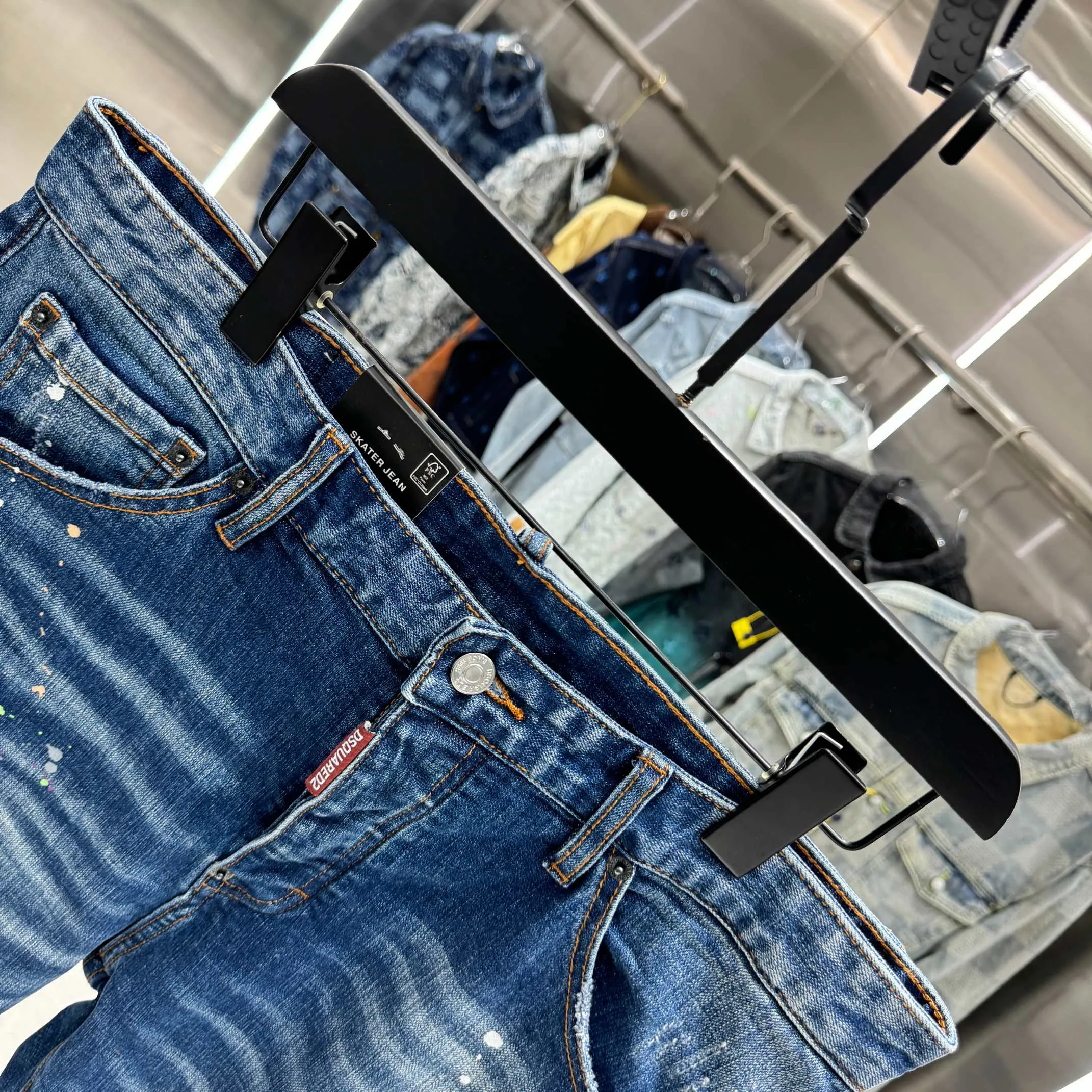 P300 DSQUARED2 Graffiti washed craft street fashion slim fit stretch jeans Color Blue Size 30 32 34 36 38 40