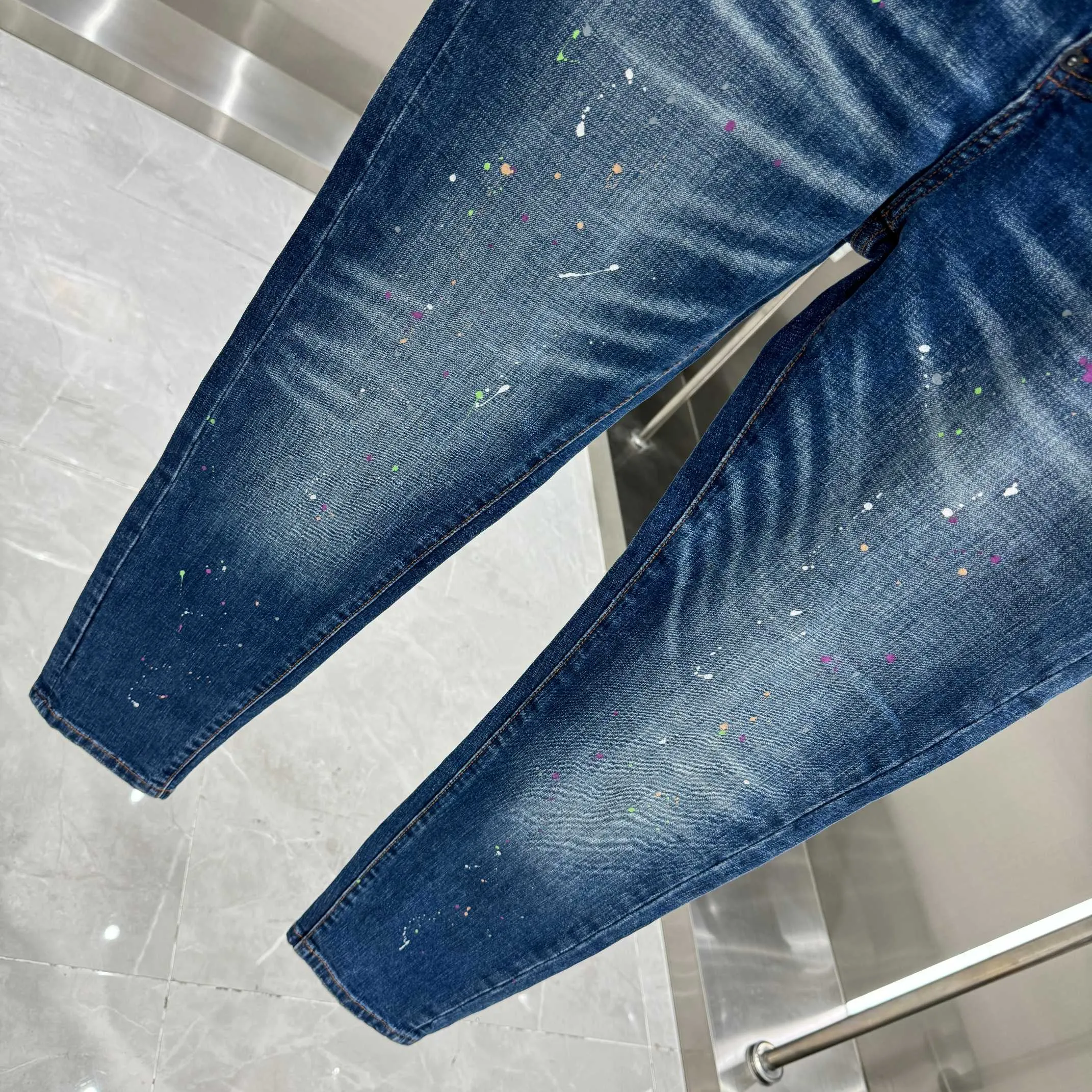 P300 DSQUARED2 Graffiti washed craft street fashion slim fit stretch jeans Color Blue Size 30 32 34 36 38 40