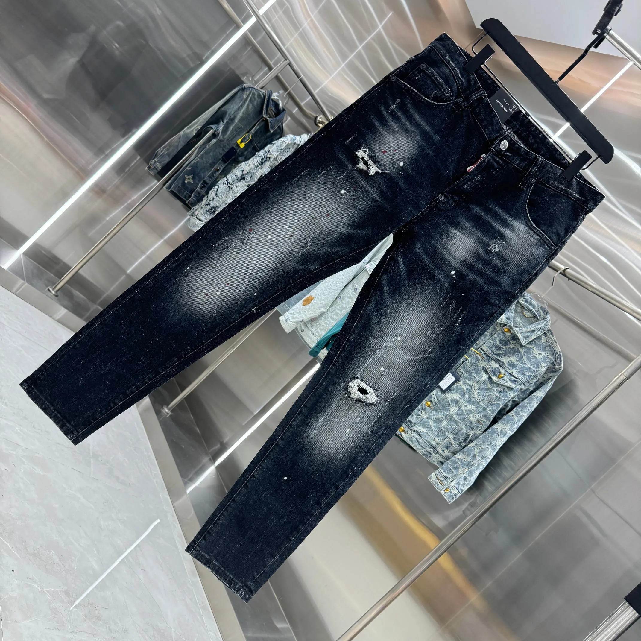 P300 DSQUARED2 Graffiti hole craft street fashion slim fit stretch jeans Color Black Size 30 32 34 36 38 40