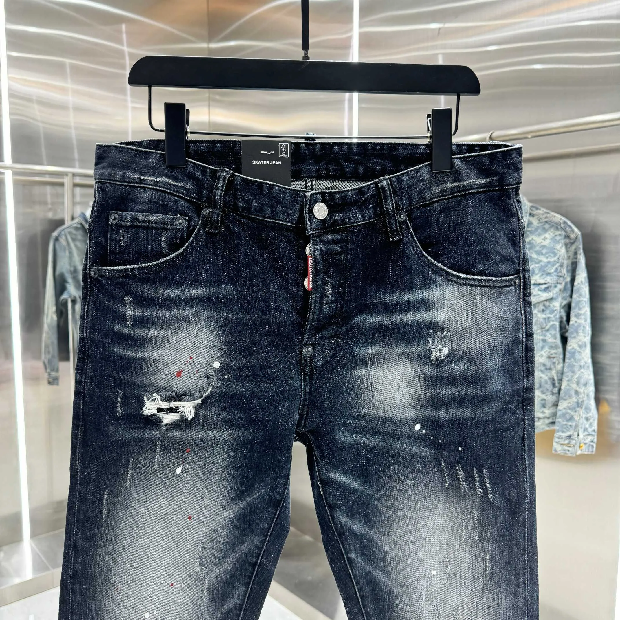 P300 DSQUARED2 Graffiti hole craft street fashion slim fit stretch jeans Color Black Size 30 32 34 36 38 40