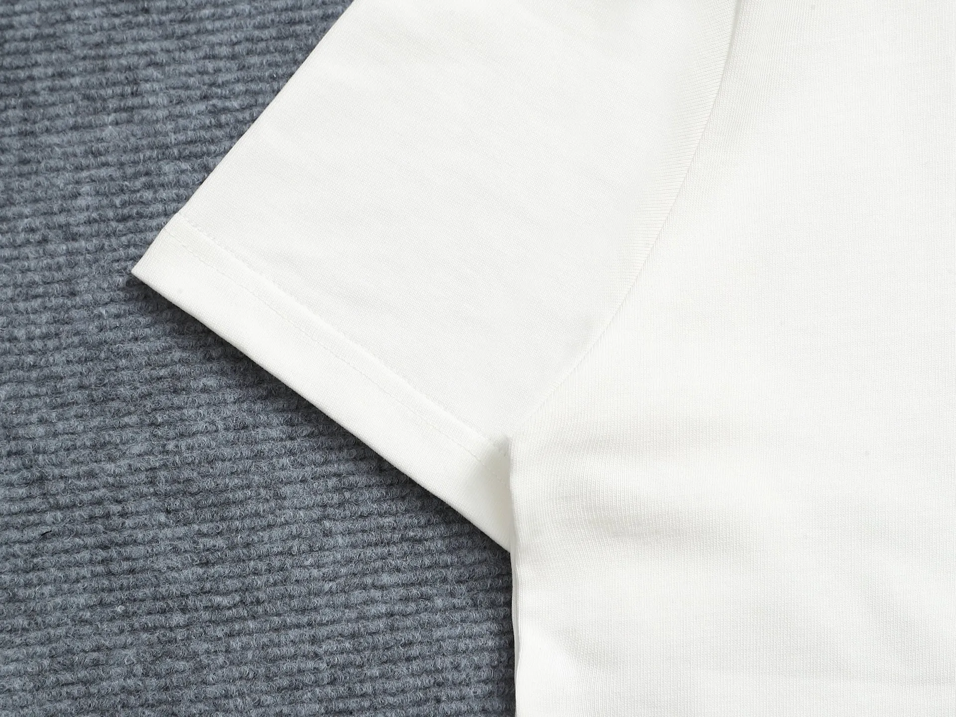 🅿️170 DIOR Dior 2025 SS spring and summer new short-sleeved T-shirt with letter embroidery design, made of 240g double-ply double yarn cotton fabric. The fabric has been washed and treated to make it more comfortable to the touch. Complete with three labels. Color: White Black Size: XS-L