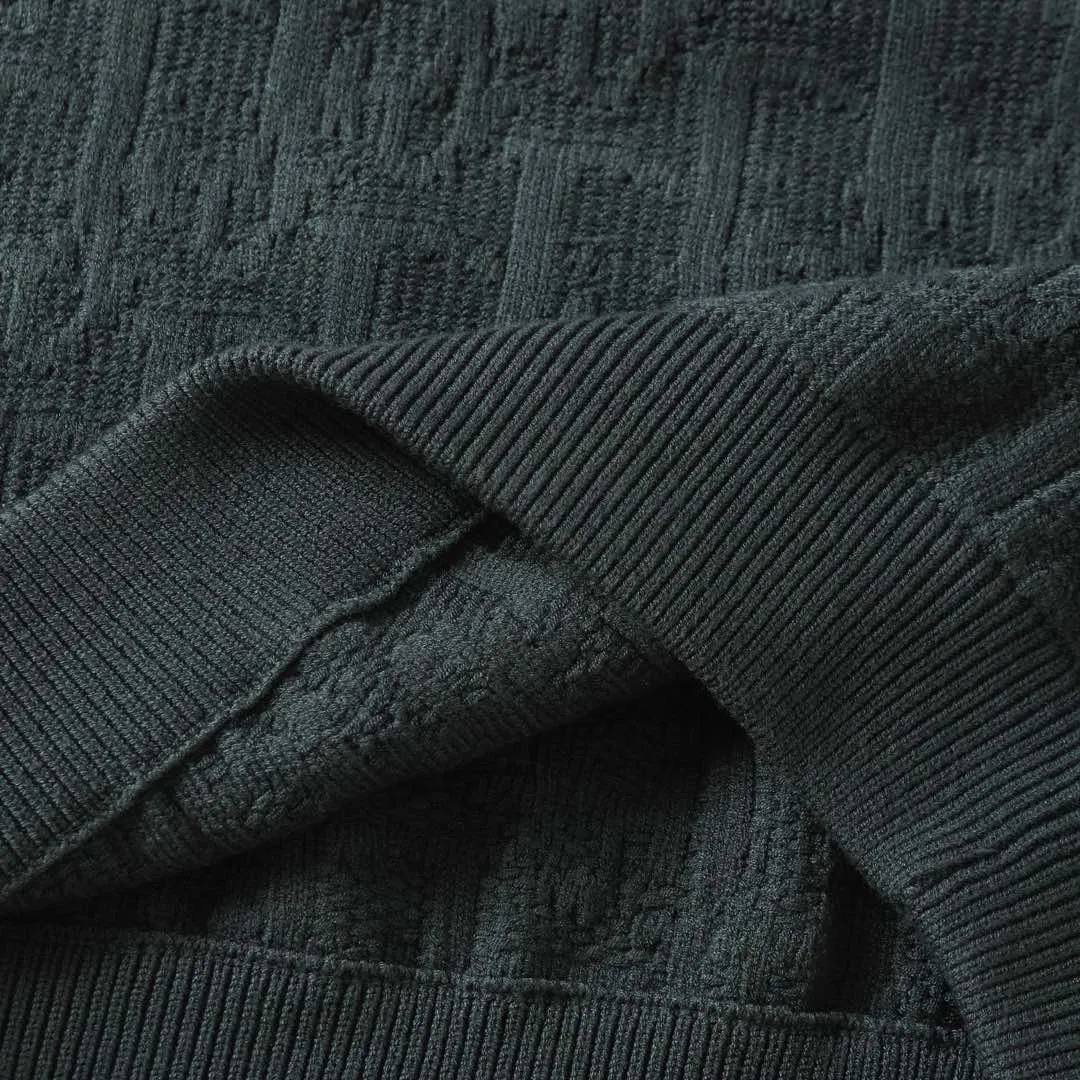 🅿️450 (1:1 original order quality) DIOR Dior 2025 new gray wool jacquard fabric sweater. Originally purchased for 14,800, this sweater highlights Dior’s classic oblique print. Crafted from gray cotton-blend jacquard in an oversized fit, it features ribbed details at the collar, cuffs and hem. Decorated with tone-on-tone prints throughout, exquisite details enhance the look. Exclusively produced. Sizes: S-L