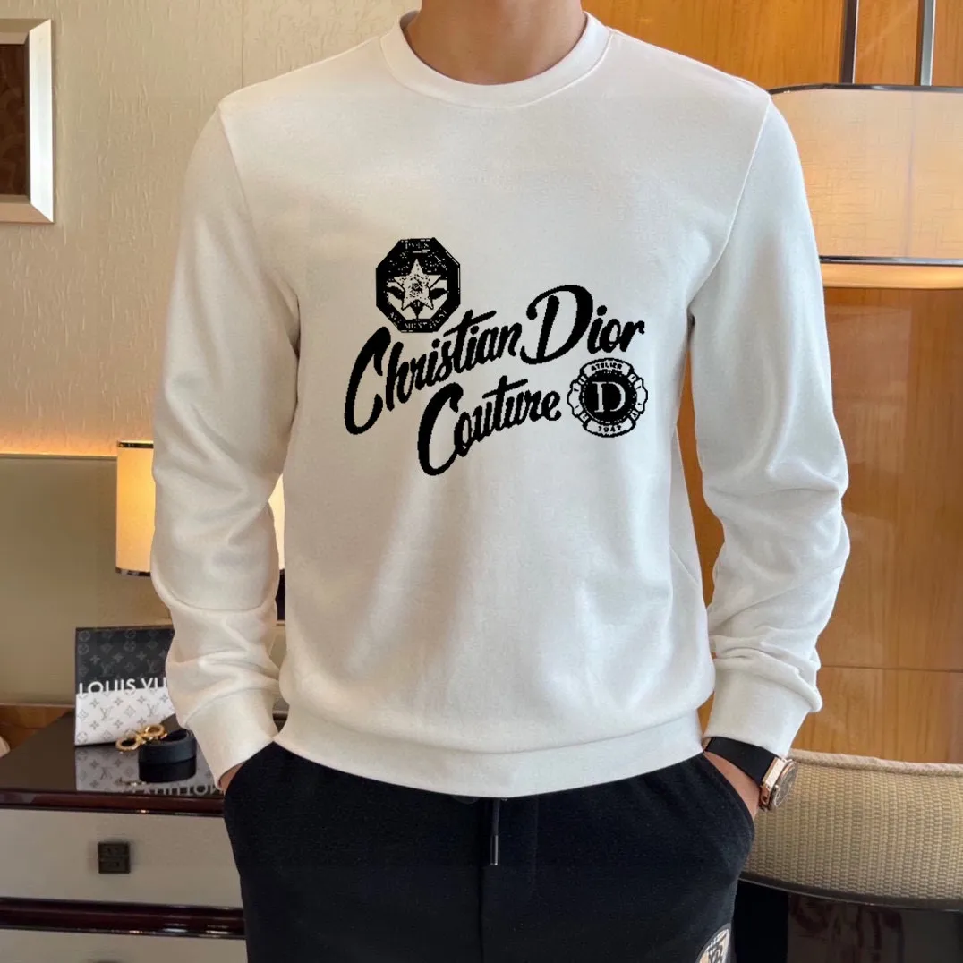 🅿️220 brand [DIOR Dior] (good news for fat people) 2025ss autumn latest long-sleeved round-neck sweatshirt, on sale simultaneously on the official website. Refreshing and breathable. Made of top Tencel Roman. Comfortable and soft. 3D three-dimensional clarity. Super fashion sense. Great for gifting and keeping for yourself. Size: M-5XL (can wear up to 220 pounds)