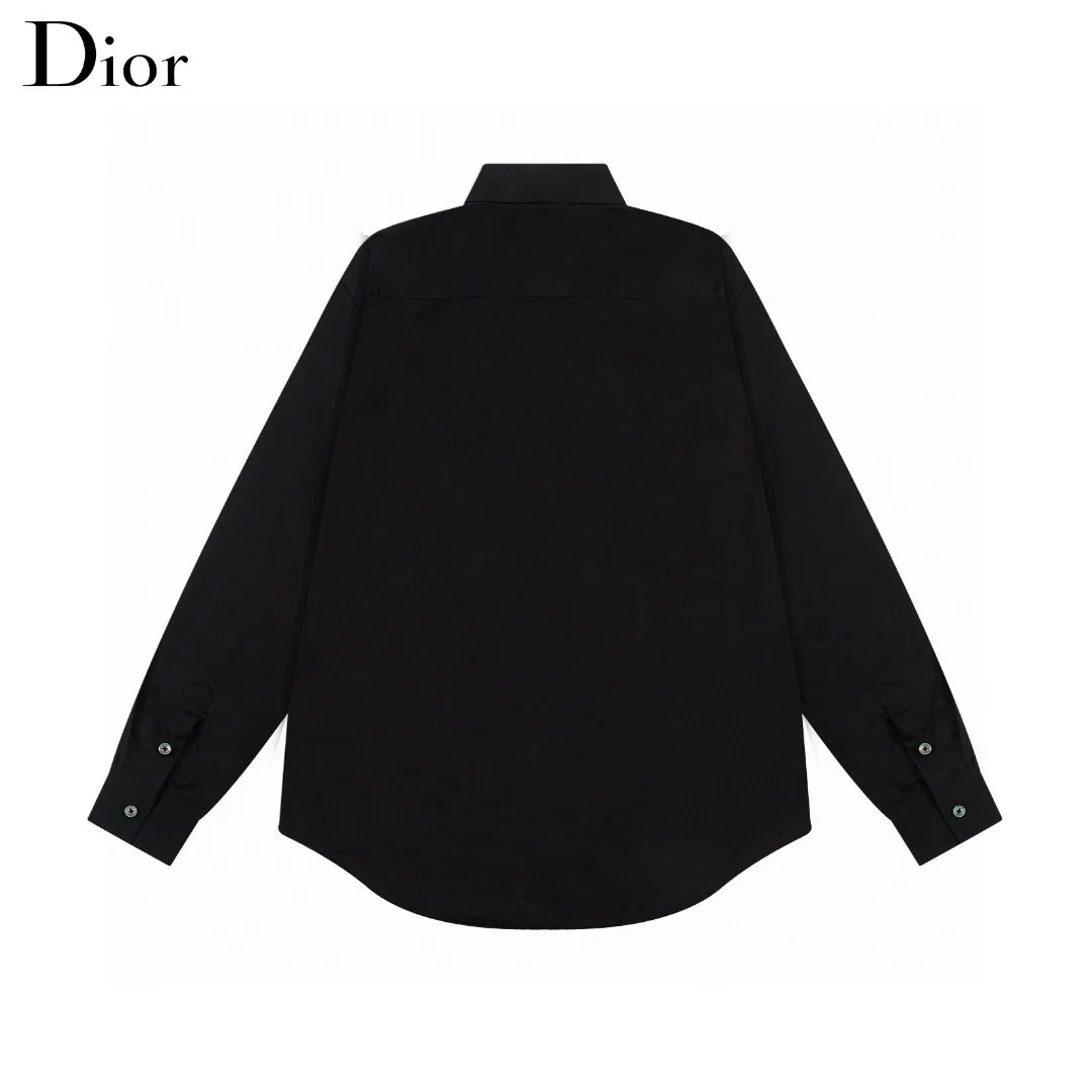 🅿️286 DIOR 🔥Breaking news, chest zipper pocket CD letter Logo embroidered long-sleeved shirt, 2024ss official website new long-sleeved shirt, exquisite embroidered logo, high-end version, in-store customized fabrics, highly breathable and comfortable, exquisitely crafted, with impeccable detail processing, ✅customized logo engraved buttons, complete with three labels. Brand element design concept reflects high quality. It feels delicate and soft! It presents a casual cut and the upper body shape is great! 🐉Code number: M-XXL