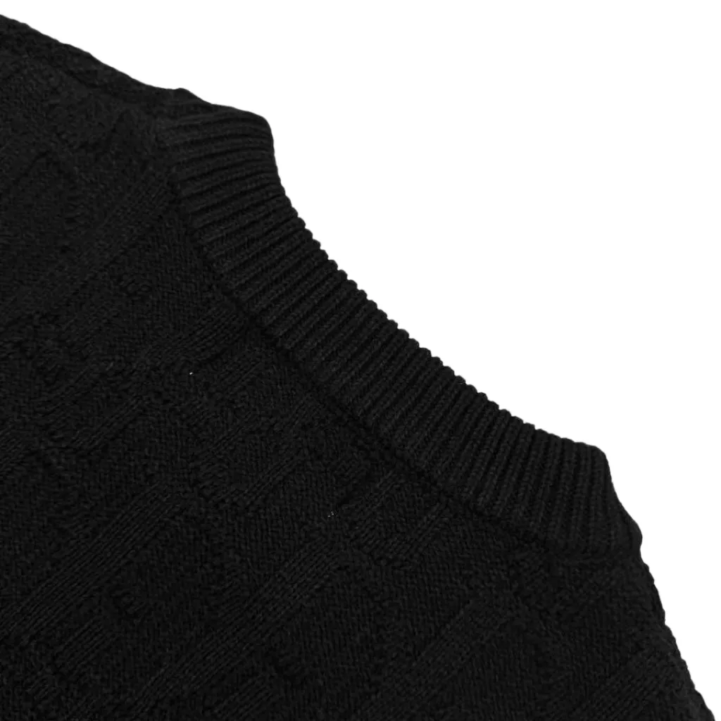🅿️480 [Exclusive supply] CD Dark Pattern Presbyopic Crew Neck Sweater (Black) The original version was purchased for 19,000 and developed. The fabric is made of custom-woven cotton jacquard wool. It has excellent texture and is comfortable and close to the skin. It uses a classic black base to create a sense of black depth. Encounter the Dior Oblique pattern covering the body. It is delicately interwoven and dazzling. It shows the consistent luxury and elegance of the Dior brand. The looming jacquard dark pattern is like a walking ink painting. Every detail exudes charming charm. It is made of jacquard tissue imported from Germany. The arrangement and interweaving of yarns are precisely controlled. The Dior Oblique jacquard art pattern inlay is carefully interwoven on the loom. The fabric is more vivid and three-dimensional, with a curved thread structure. By changing the stitching method and the arrangement of yarns during the knitting process, the yarns present a curved distribution in the fabric. The garments are washed and softened to remove odors. Use professional washing equipment and specific detergents to deeply clean and deodorize clothes to improve the feel and appearance of clothes. Size:S-M-L-XL
