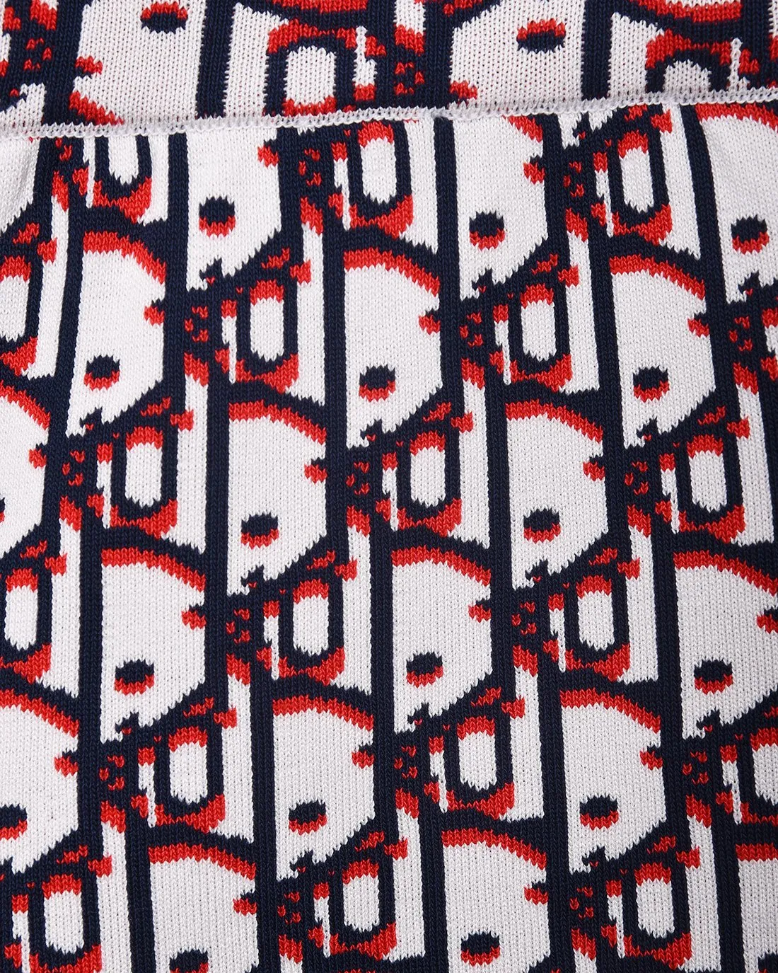 🅿️236 (shipped the next day) Dior/Dior CD classic jacquard barrage logo knitting technology, compact three-dimensional version, full flower stripe splicing Customized trouser cord hardware with strong texture, concave and convex three-dimensional sense, fashionable and casual 2025ss official website new original fabric Official same style Shorts customization Mesh sweater knitted fabric High-end version, counter customized fabric Highly breathable and comfortable, exquisitely crafted, with impeccable details, ✅customized logo-engraved buttons, complete with three labels. Brand element design concept reflects high quality. It feels delicate and soft! Presenting casual tailoring, the upper body shape is awesome🐍 Size: M-2XL