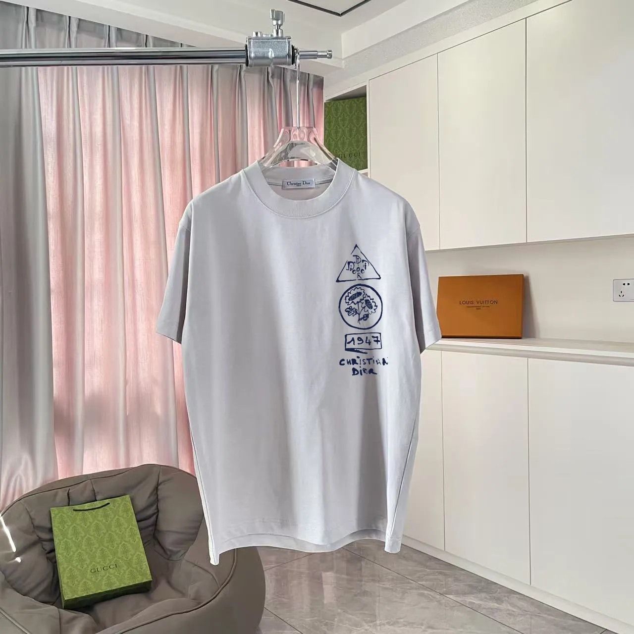 🅿️170 Dio*Dior 2025 summer new style Personalized letter logo printing Short-sleeved T-shirt Customized fabric 300g Same style for men and women Color: Black White Pink Iron Gray Size: S M L XL XXL Five codes​