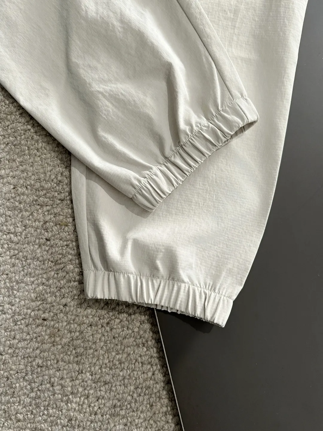 🅿️400 next day shipping DIOR 2025 spring and summer new elastic band casual pants, thin counter custom fabrics, high breathability and comfort, impeccable details, brand element design concept, reflecting high quality. It feels delicate and soft! It presents a casual cut and the upper body shape is great! Size: M-4XL