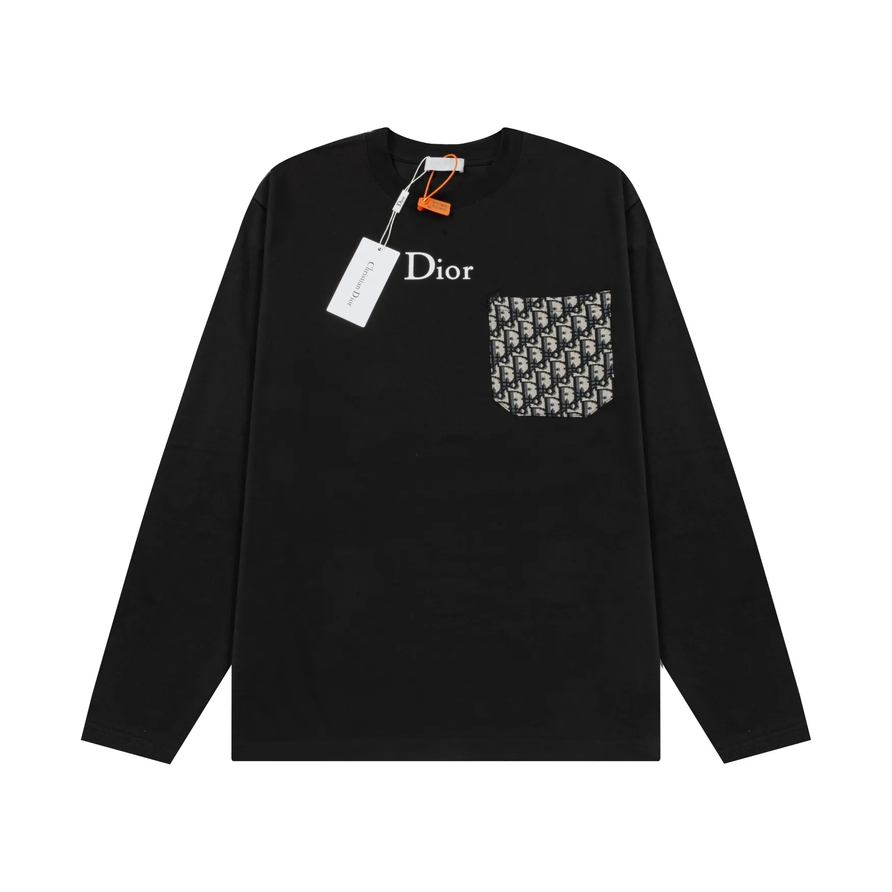 🅿️230 Dior DIOR new autumn and winter fabric pocket printed long sleeves, high quality 🔥nylon pure cotton washable hand feel, logo printing on the front, fabric pocket decoration, specially customized ribbing. The fabric is comfortable and soft, restoring the trend brought by special craftsmanship, custom dyed, complete with three standards. Non-market ordinary version. Compare at will. Quality is absolutely guaranteed. Same style for men and women. Color: Black White Size: S M L XL [Style No. A3308]