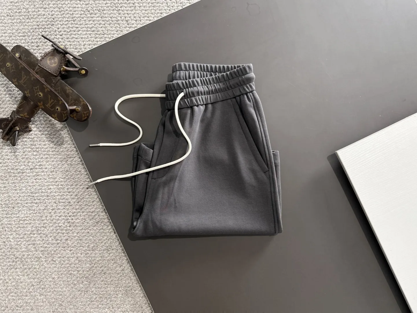 🅿️330 Next day shipping High-end goods Dior 2025 spring and summer new elastic band casual shorts, custom-made fabrics at the counter. High breathability and comfort, impeccable details, brand element design concept, reflecting high quality. It feels delicate and soft! It presents a casual cut and the upper body shape is great! Size: M-4XL