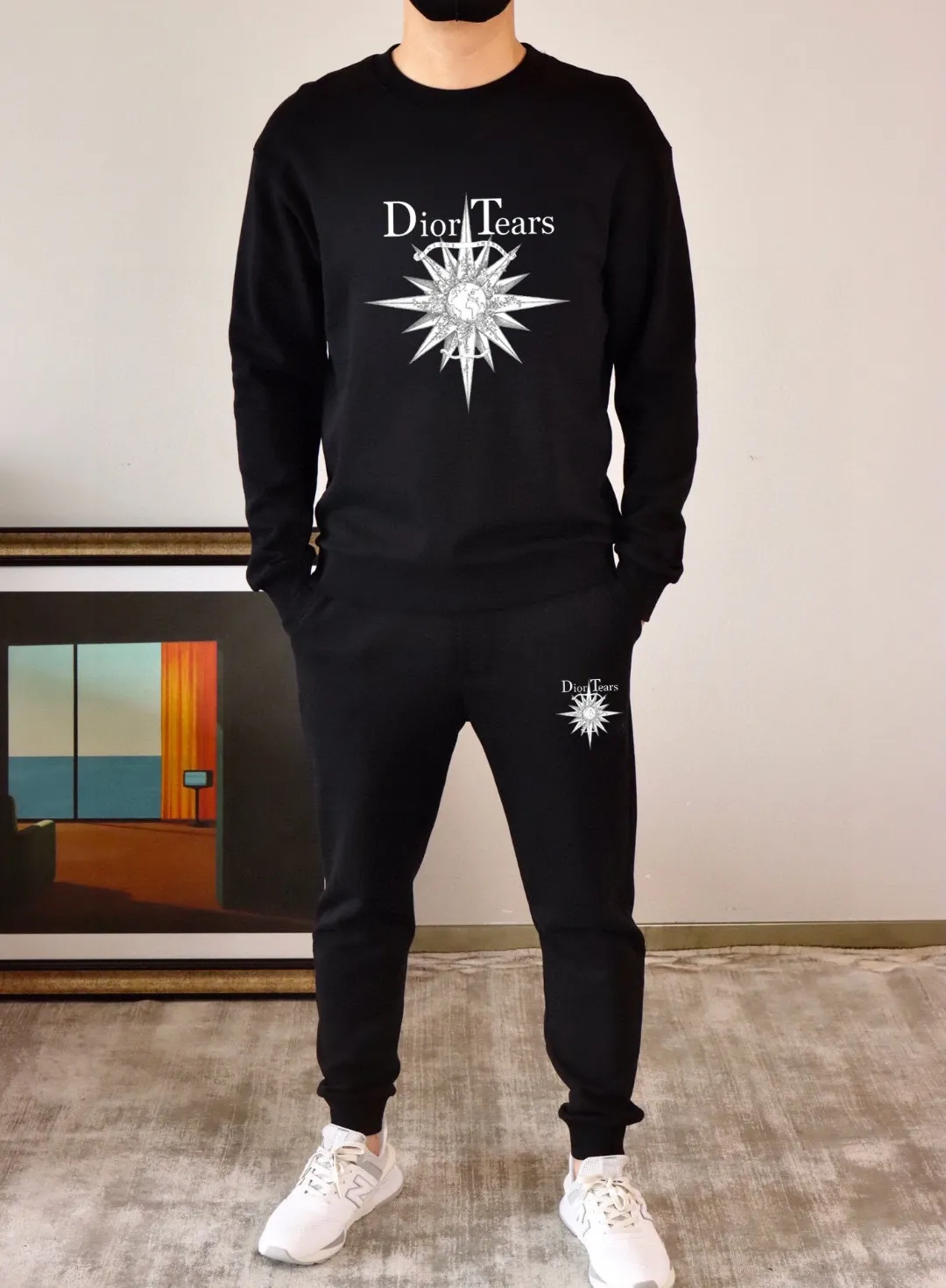 🅿️380 [DIOR Dior] (Fat Man’s Gospel) hot-selling suit is coming. Focus on the original version of the official website. 2025 new hot-selling sweatshirt suit. The original order is the best product. 🇭🇰The meticulous work of top designers is dedicated to a fitting and perfect upper body effect. All-natural high-quality Roman cotton 100%, close-fitting comfort, noble and elegant! Original hardware embodies elegance and nobility! Counter size: M-5XL (maximum wear up to 220 pounds)