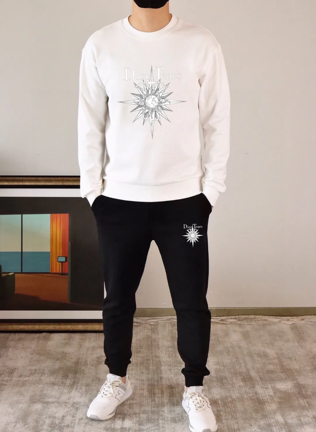 🅿️380 [DIOR Dior] (Fat Man’s Gospel) hot-selling suit is coming. Focus on the original version of the official website. 2025 new hot-selling sweatshirt suit. The original order is the best product. 🇭🇰The meticulous work of top designers is dedicated to a fitting and perfect upper body effect. All-natural high-quality Roman cotton 100%, close-fitting comfort, noble and elegant! Original hardware embodies elegance and nobility! Counter size: M-5XL (maximum wear up to 220 pounds)