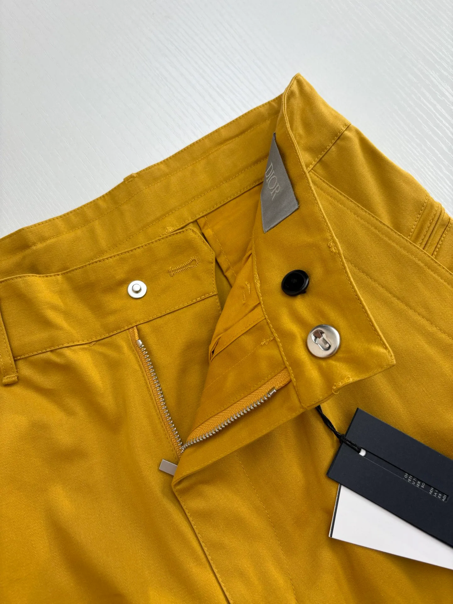 🅿️550 Dio*/Dior 25Ss Stone Island co-branded multi-functional shorts, custom-woven and dyed technical canvas fabric, Stone Island policy armband, custom-woven flat machine rib, perfect restoration, mold opening, latest co-branded hardware Sizr: S/M/L/XL
