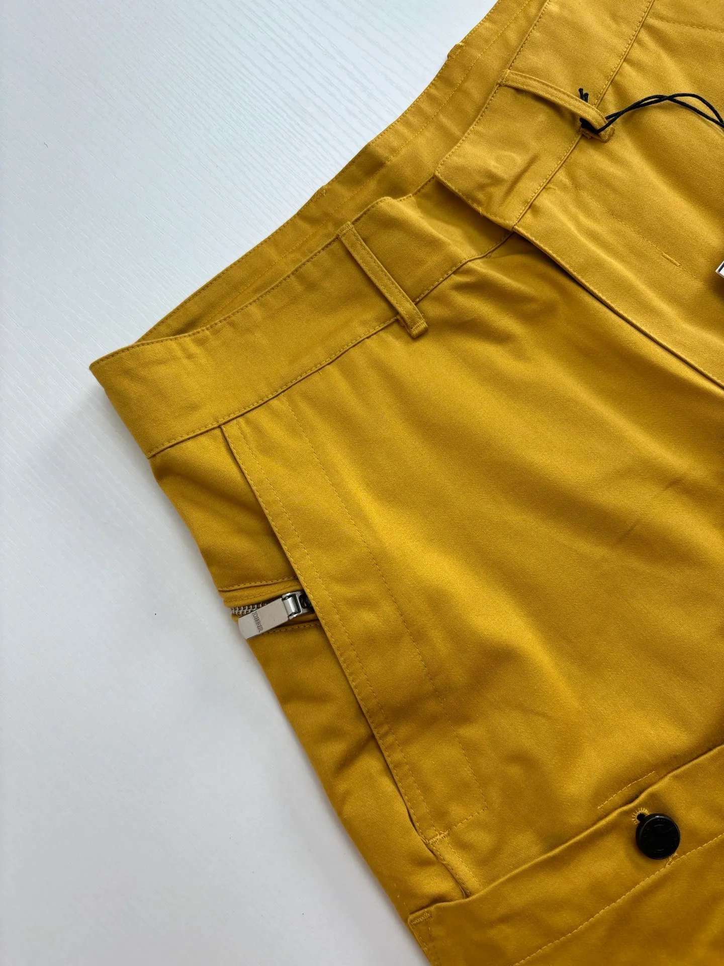 🅿️550 Dio*/Dior 25Ss Stone Island co-branded multi-functional shorts, custom-woven and dyed technical canvas fabric, Stone Island policy armband, custom-woven flat machine rib, perfect restoration, mold opening, latest co-branded hardware Sizr: S/M/L/XL