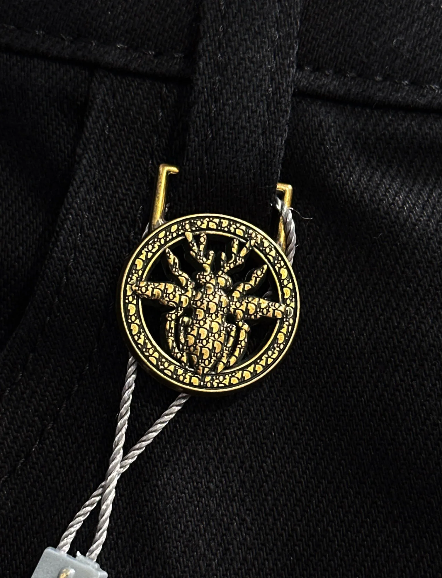 🅿️400 Dior 2025 four-season slim-fit jeans trousers, woven from imported Japanese Denim plain cotton denim fabric, complete with three standards, simple yet elegant, soft, delicate and comfortable, versatile and fashionable upper body! Light luxury, a must-have item for daily commuting! D8813 code number: 28-40 (please state your height and weight when placing an order)