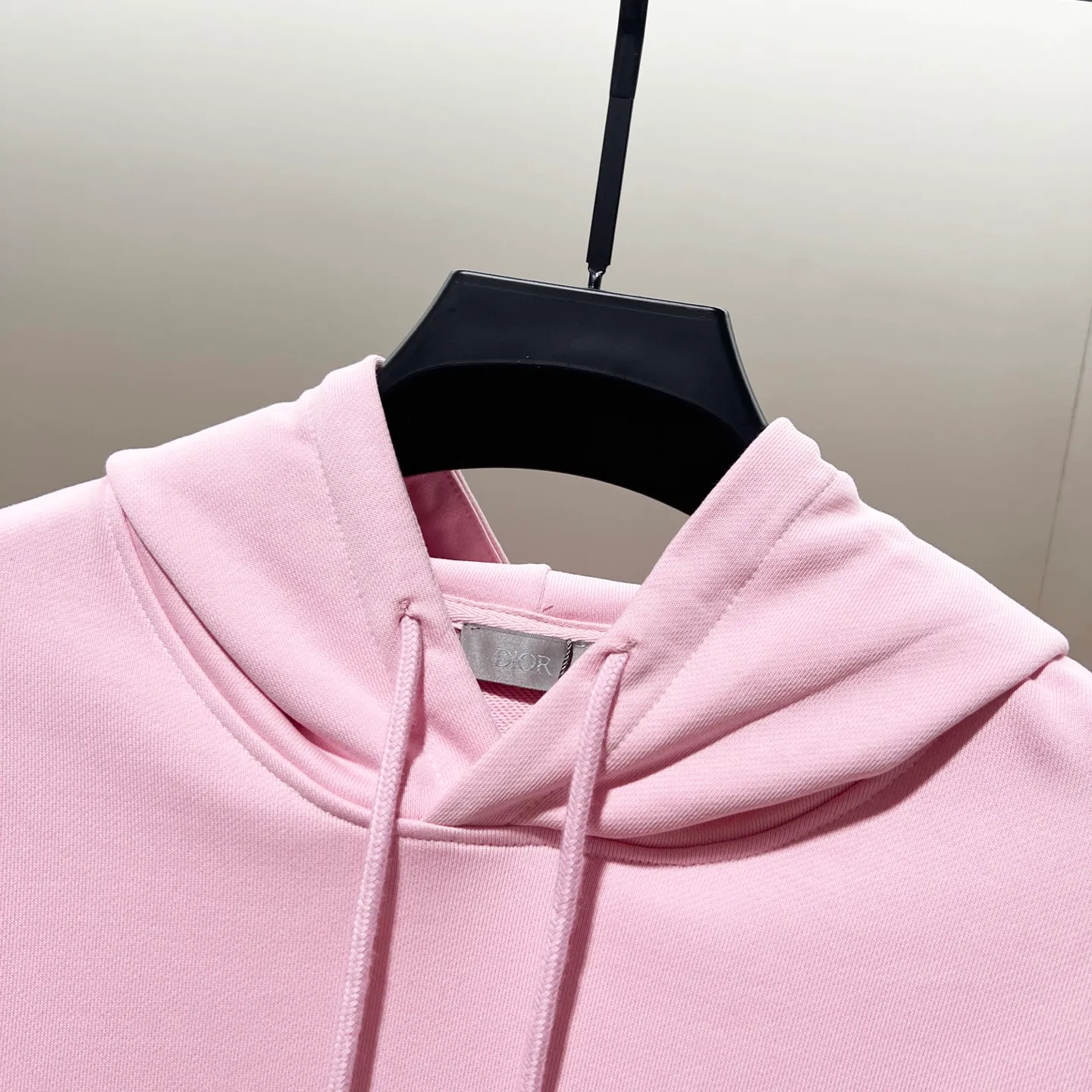 🅿️290 DIOR/Dior 420g pure cotton fabric hooded sweatshirt, classic and simple micro-label CD letter logo LOGO embroidery🪡 process, official synchronization, high version, high quality, fashionable personality, versatile trend, pure original quality, original fabric, tag, collar label, washed wheat, complete three standards, color: black, white, pink, gray, khaki. Size: XS-L
