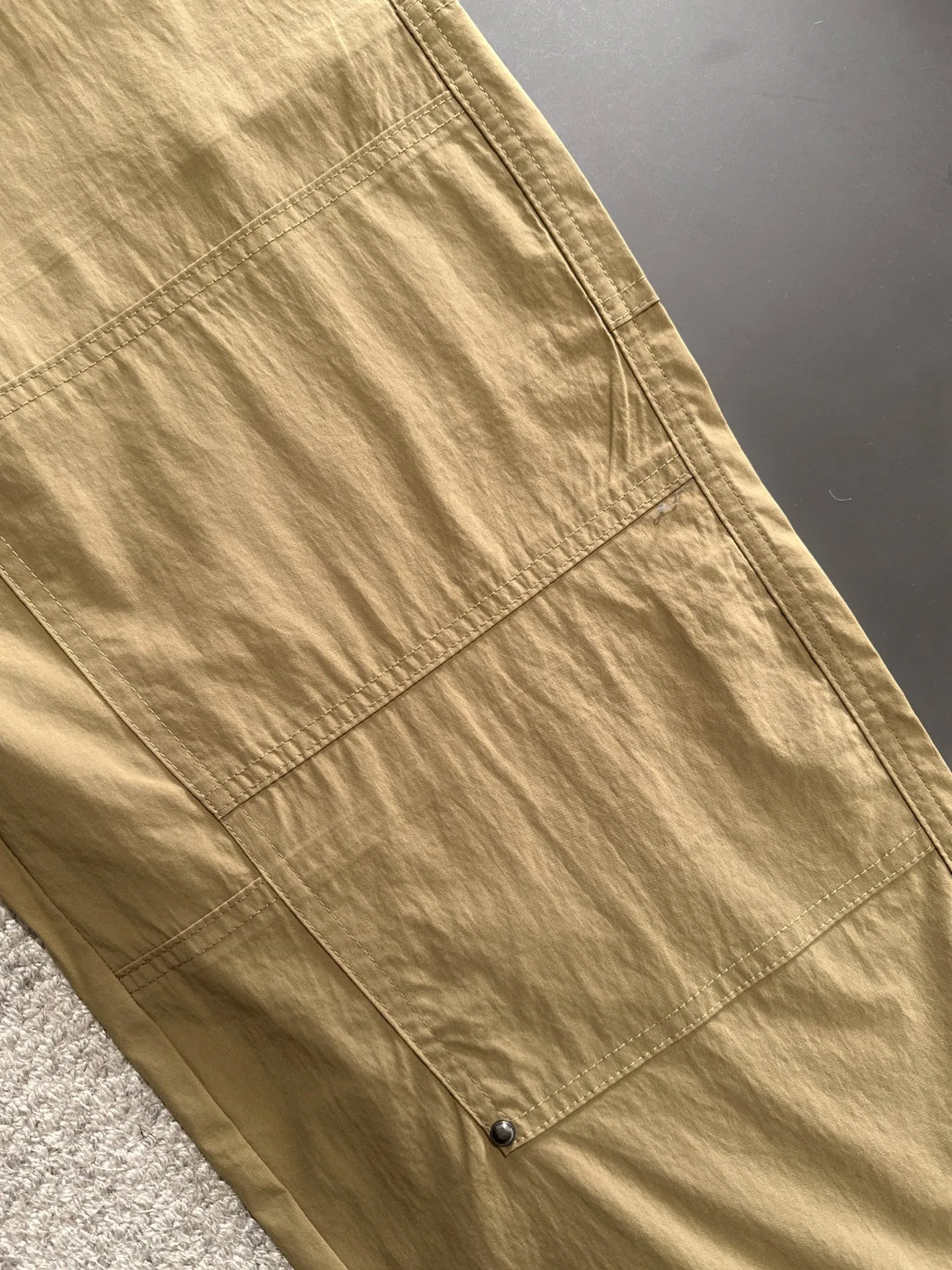 🅿️380 next day shipping Dior 2025 spring and summer new elastic band casual pants, thin counter custom fabrics, high breathability and comfort, impeccable details, brand element design concept, reflecting high quality. It feels delicate and soft! It presents a casual cut and the upper body shape is great! Size: M-4XL