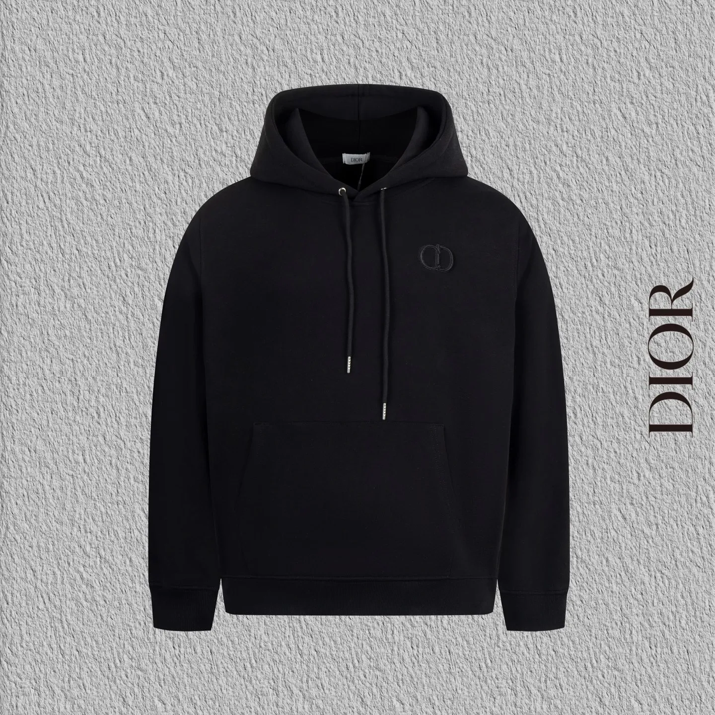 🅿️310 model number B36 Dior classic small label embroidered hooded sweatshirt. DIOR counter consistent sweatshirt. The fabric is made of 420g double-strand double yarn in the same cylinder terry. 2×2 pure cotton high-elastic fine threads are not deformed. Imported machines are full of classic small label embroidery. The most popular online celebrity versatile OS version can be worn up to about 180 pounds. Factory assembly line work. Imported machine double-line press technology. Three standards are complete. Customized accessories. Matching. Same style for men and women colour: black white size: S M L XL Manual measurement error of about 1-3cm is normal