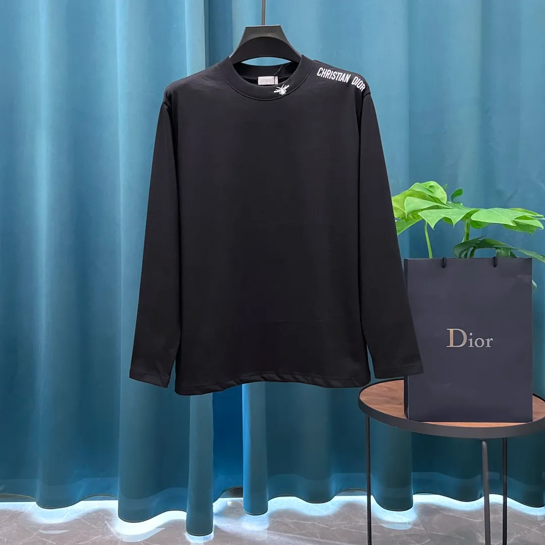 🅿️230 (heavy high version) Dior➡️Dior embroidered 🪡logo long-sleeved T-shirt, high weight, impeccable details, highly classy and luxurious, casual and loose-shouldered cut. Size：S-XL